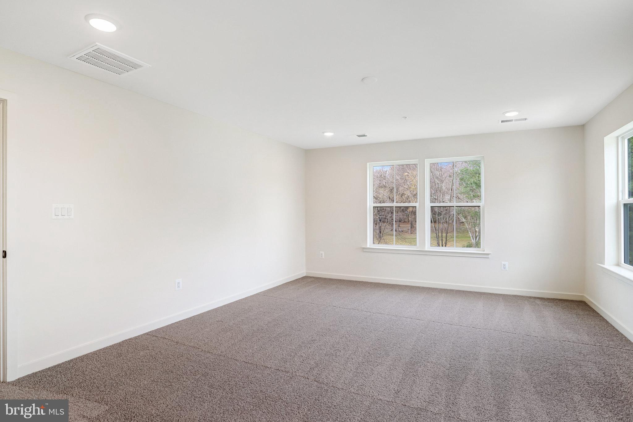 WORTHINGTON GROVE - Residential