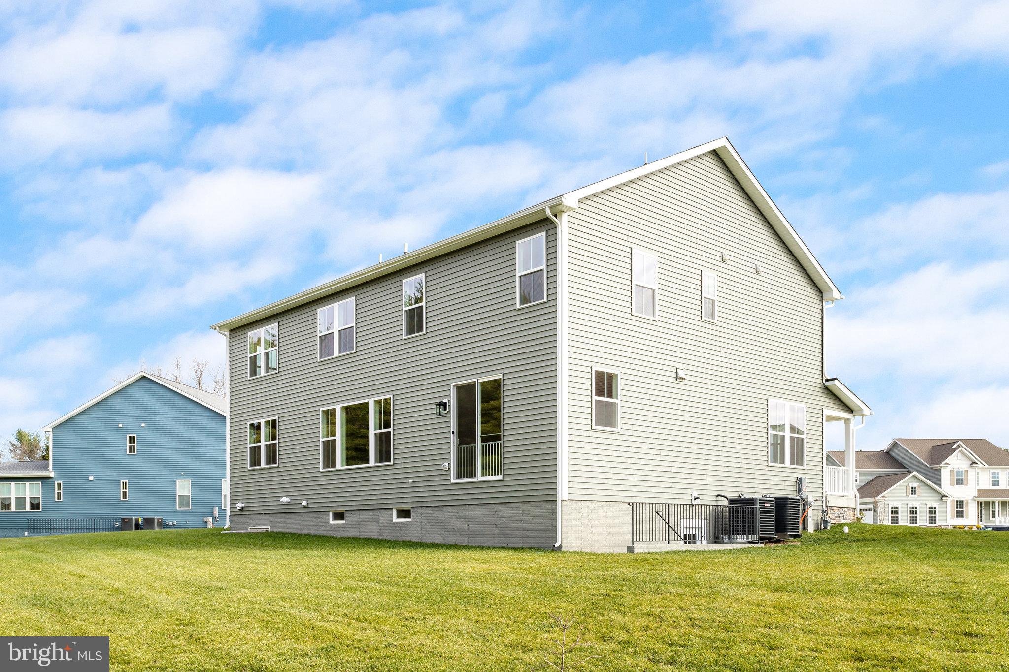 WORTHINGTON GROVE - Residential