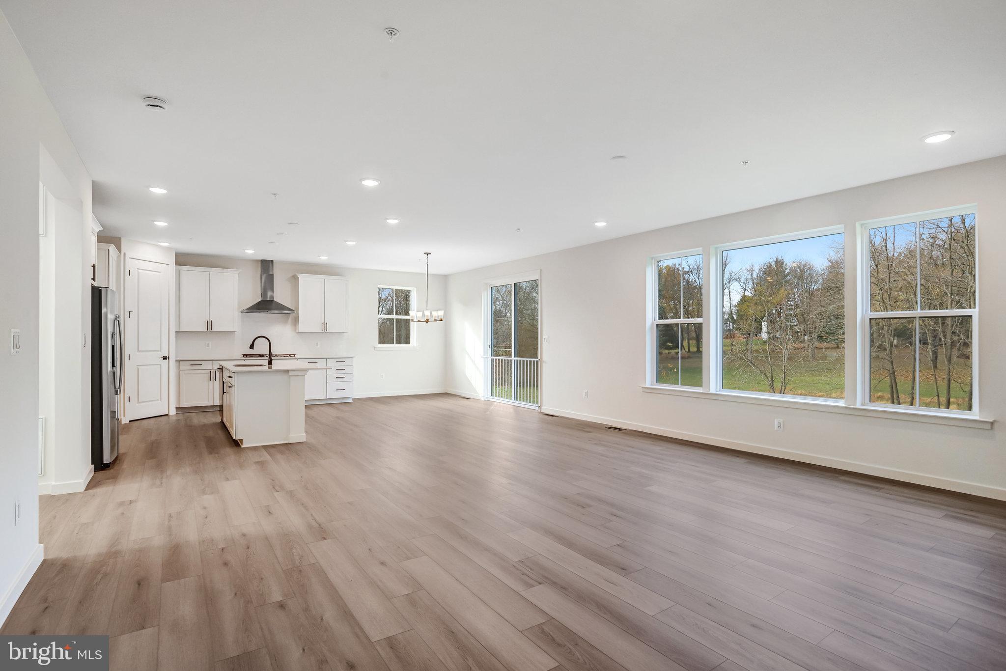 WORTHINGTON GROVE - Residential