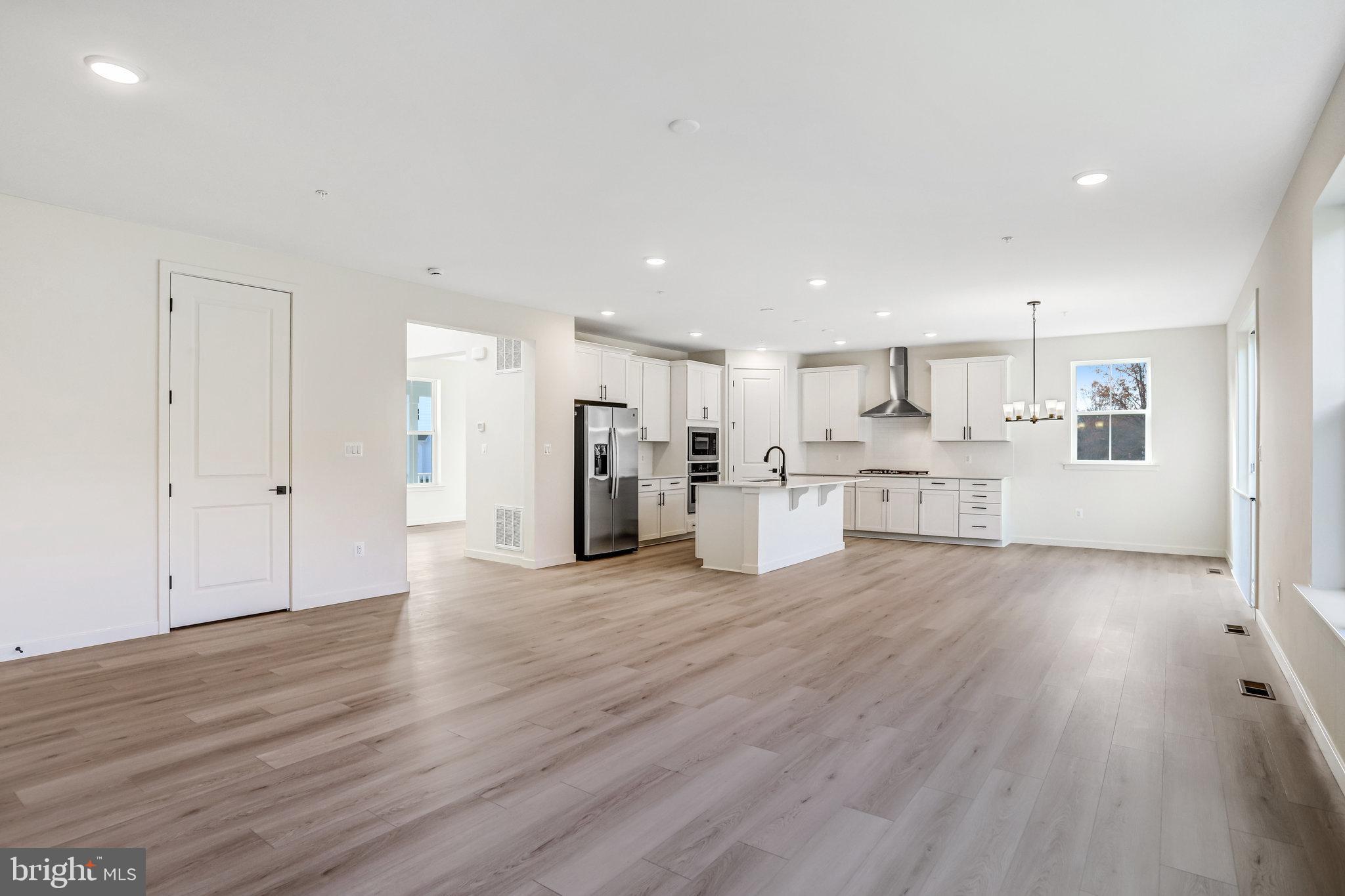 WORTHINGTON GROVE - Residential