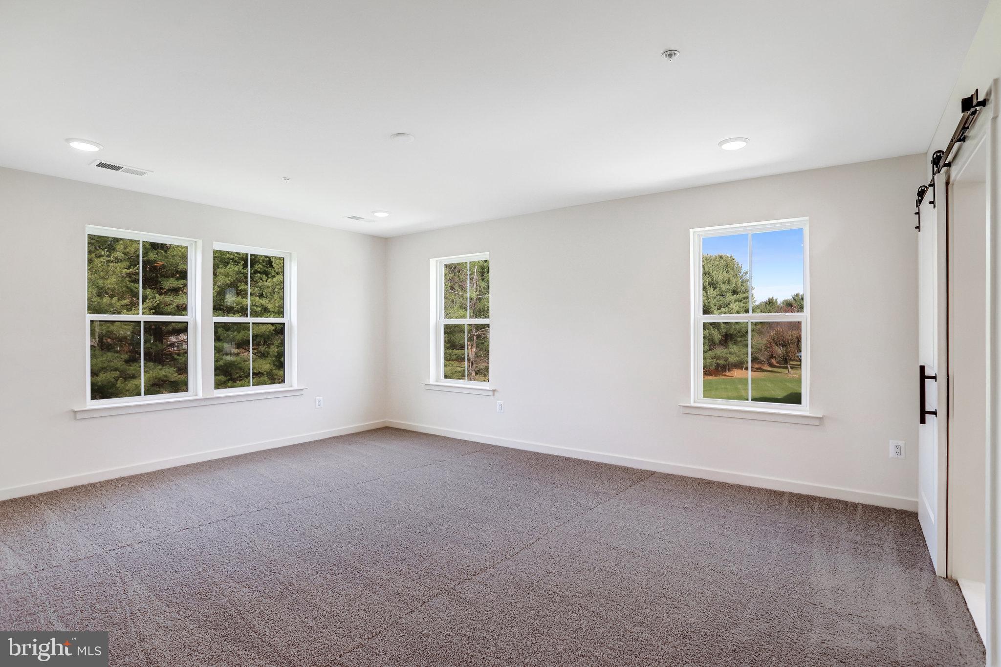 WORTHINGTON GROVE - Residential