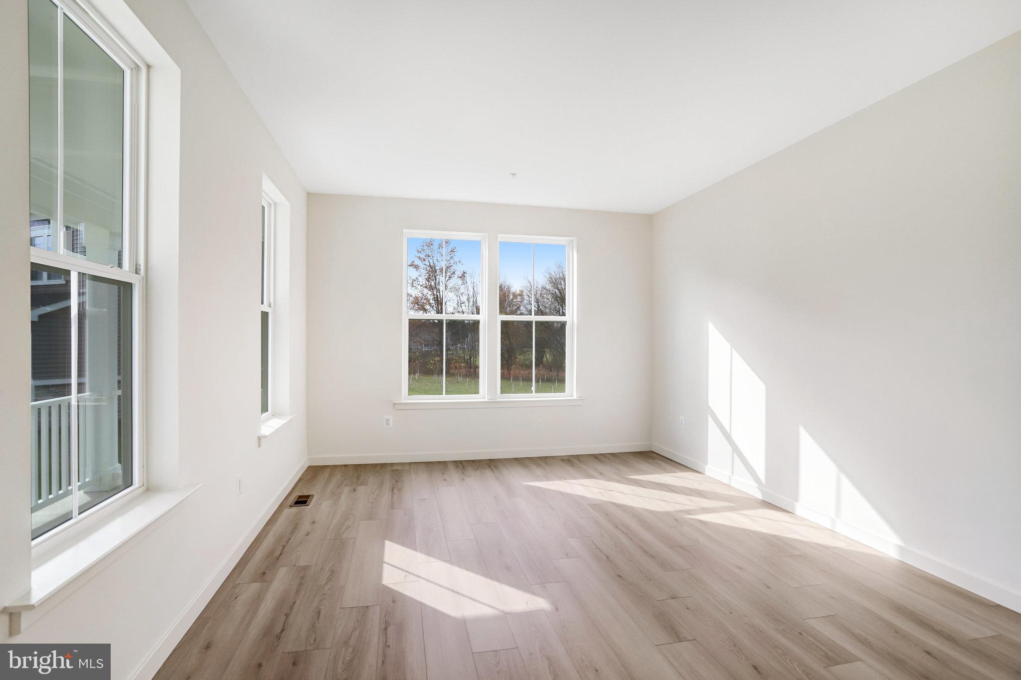 WORTHINGTON GROVE - Residential