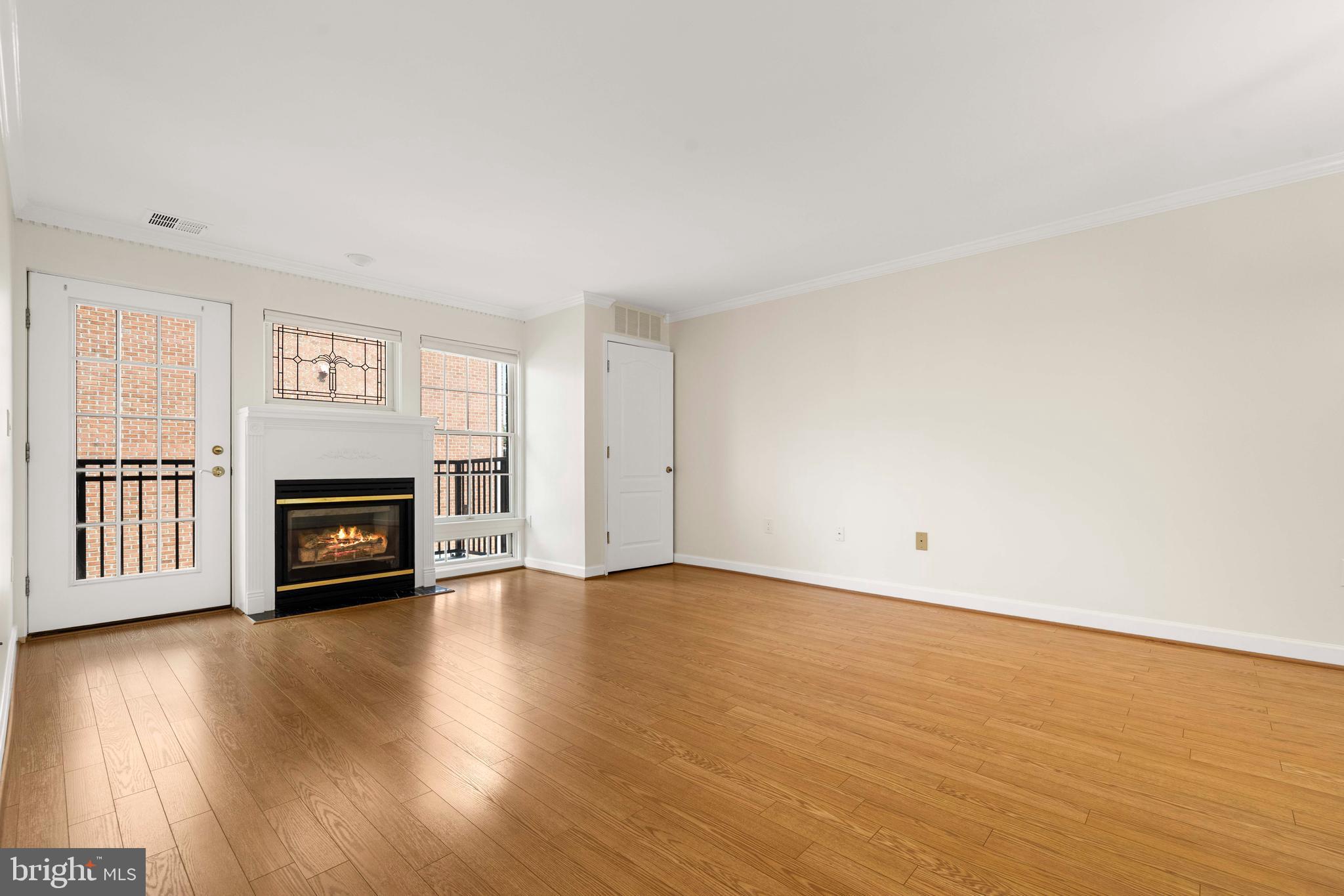 6940 FAIRFAX DRIVE 200