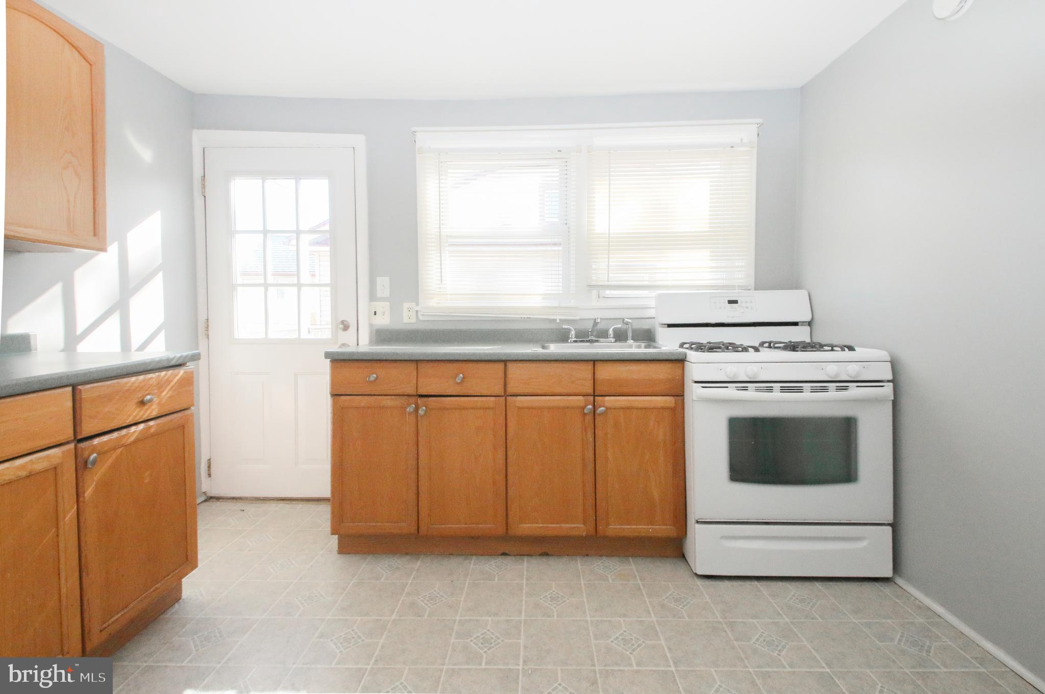 BRISTOL - Residential Lease