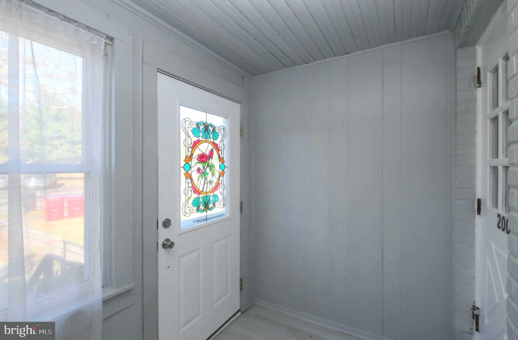 BRISTOL - Residential Lease