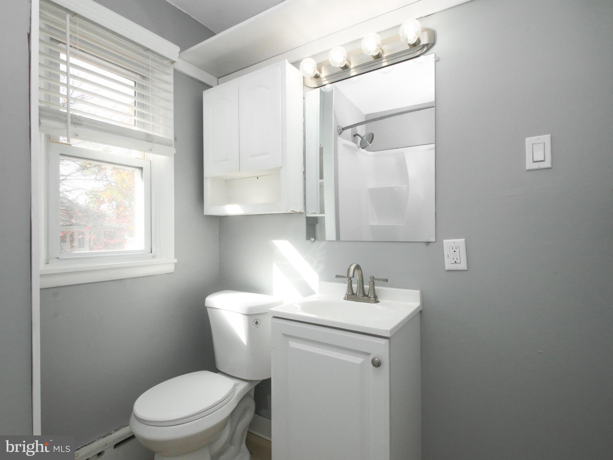 BRISTOL - Residential Lease