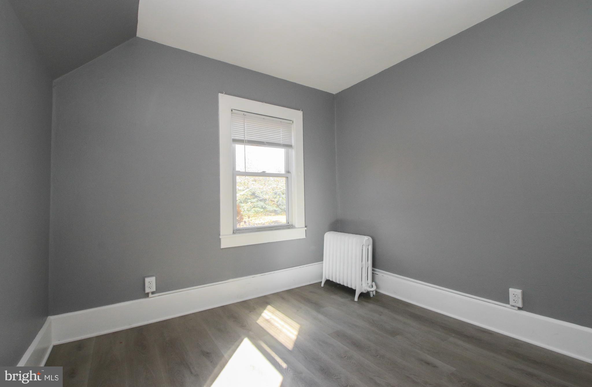 BRISTOL - Residential Lease