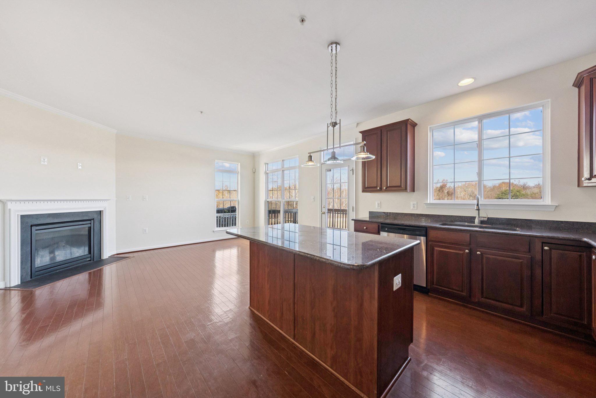 4233 TALMADGE CIRCLE