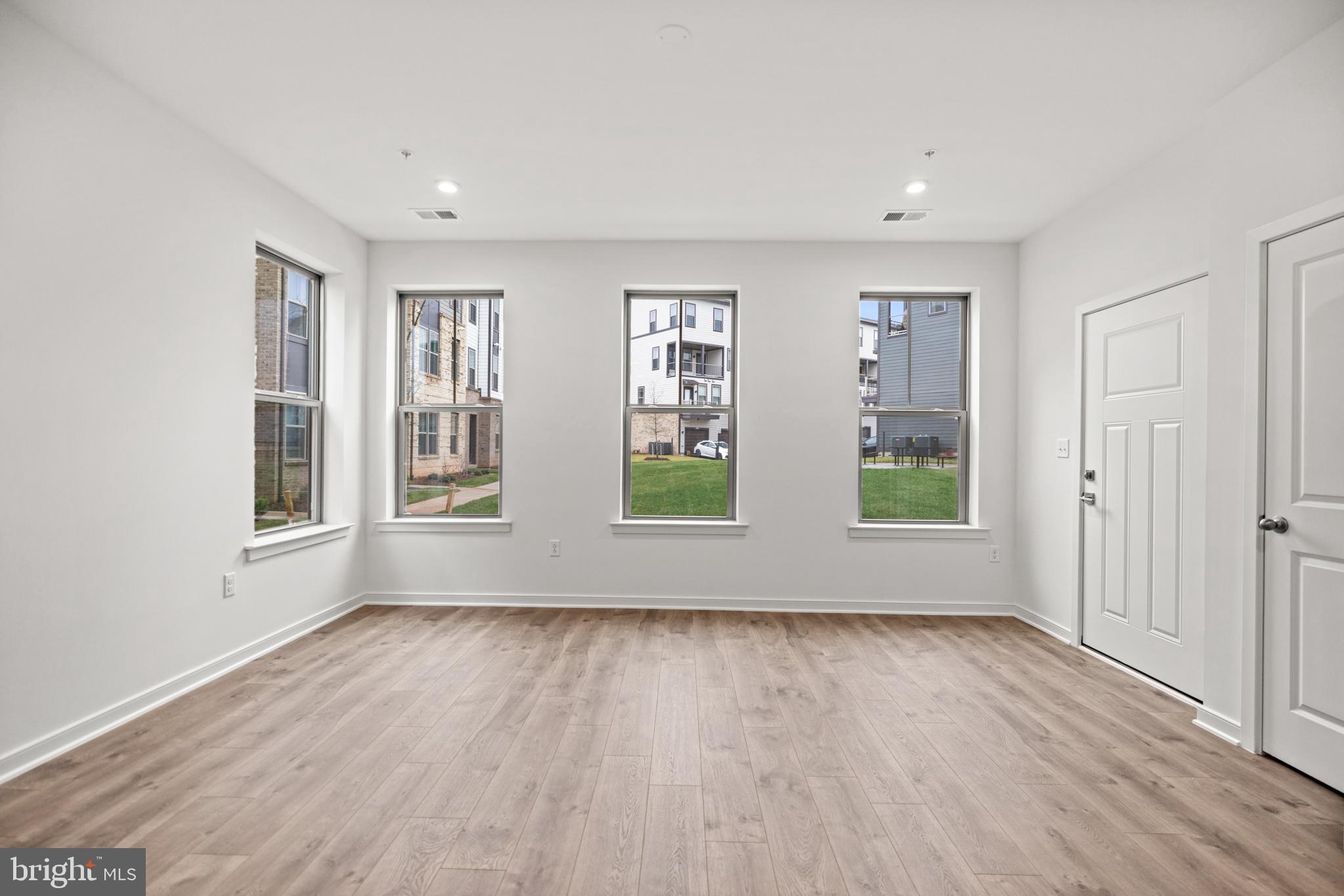 REGAL CHASE - Residential Lease