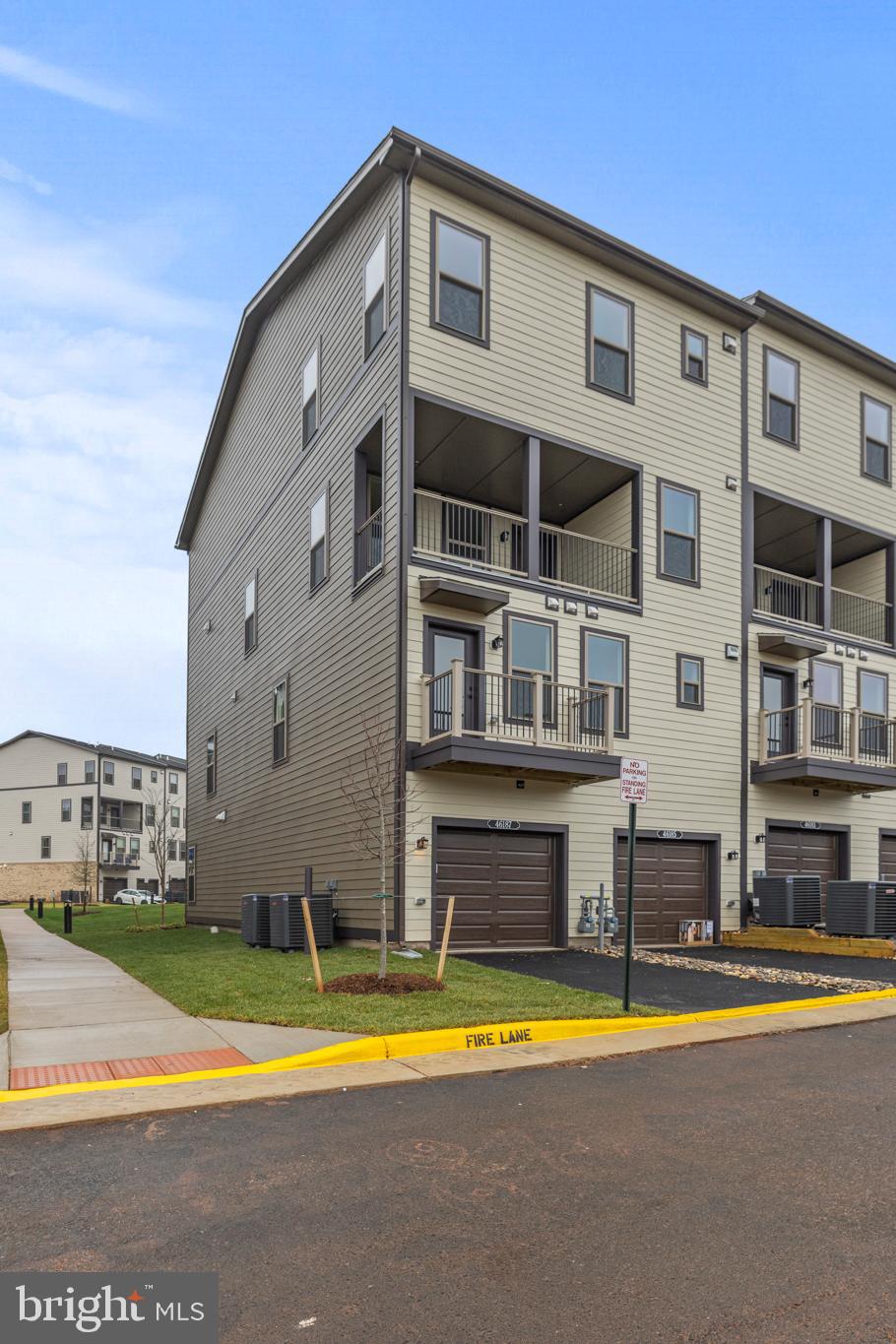 REGAL CHASE - Residential Lease