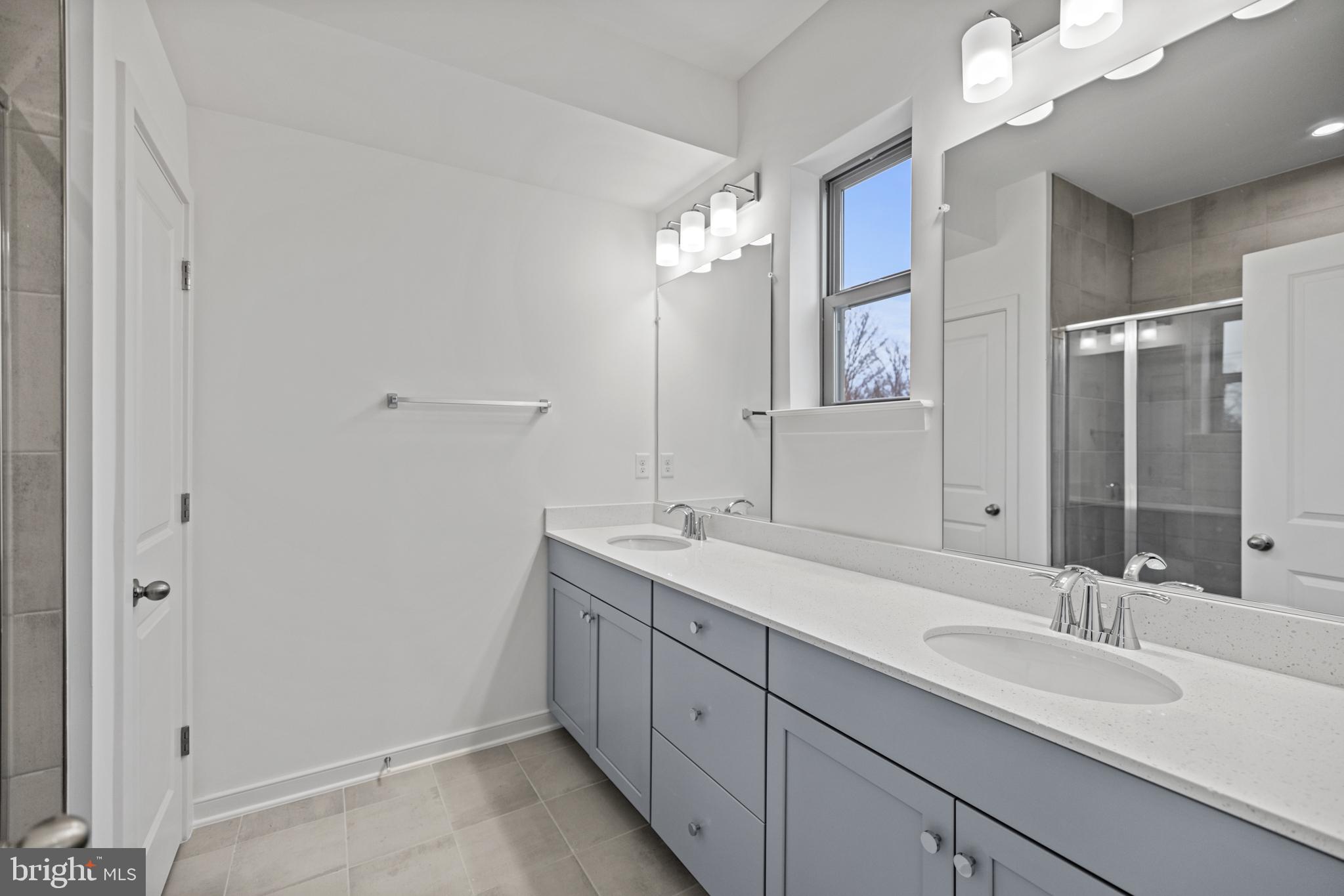 REGAL CHASE - Residential Lease