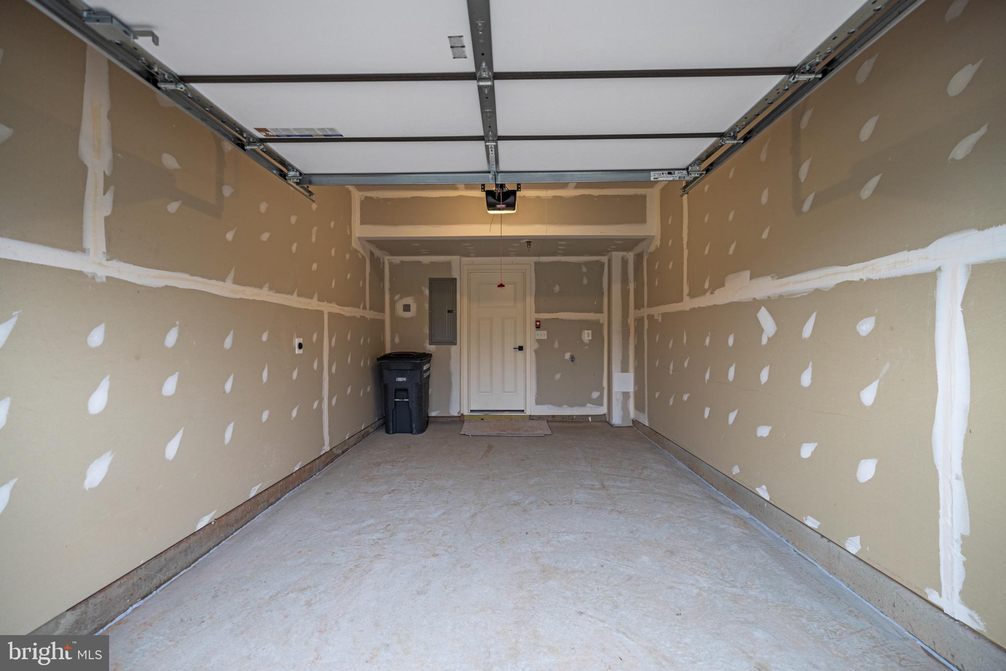 REGAL CHASE - Residential Lease