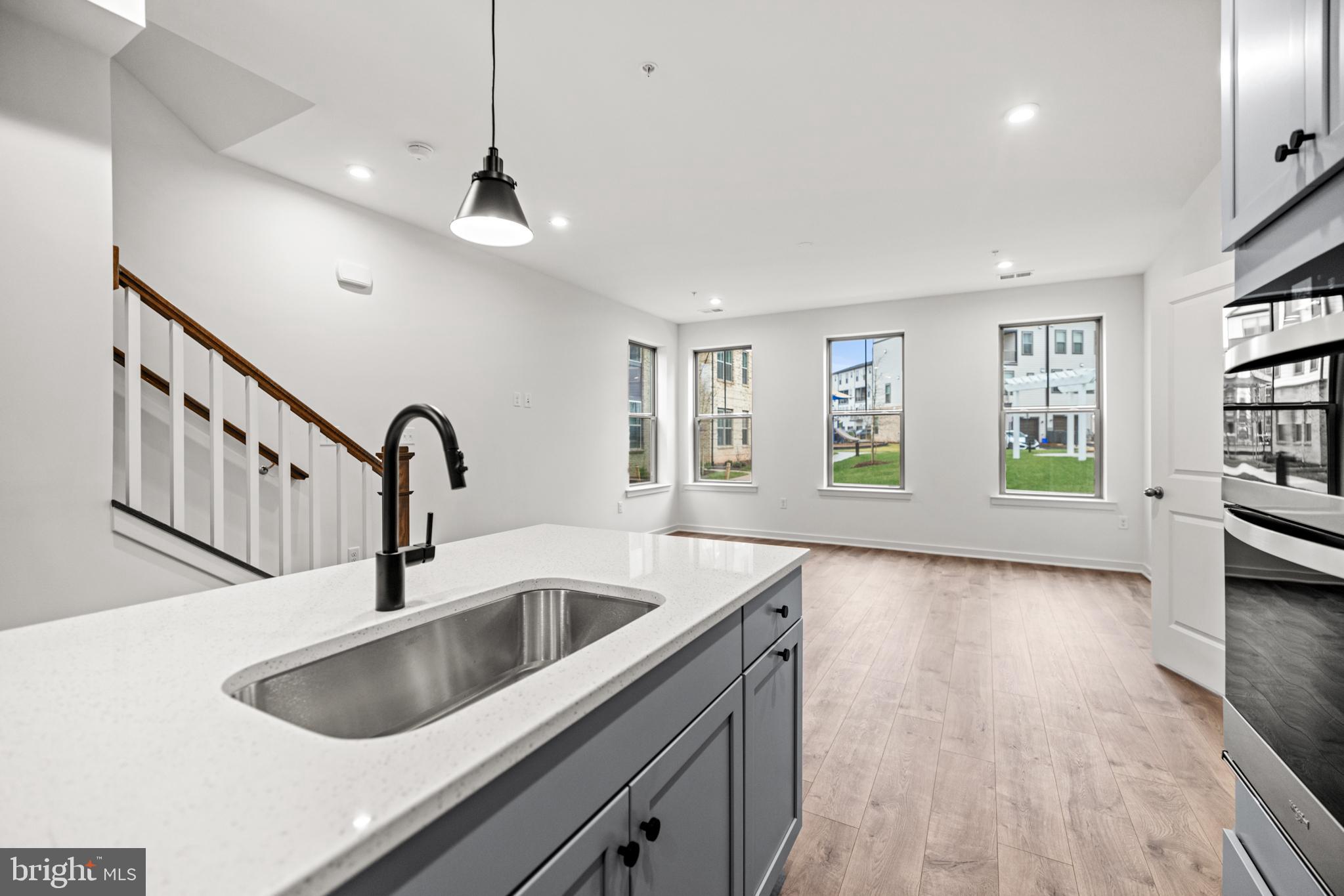 REGAL CHASE - Residential Lease