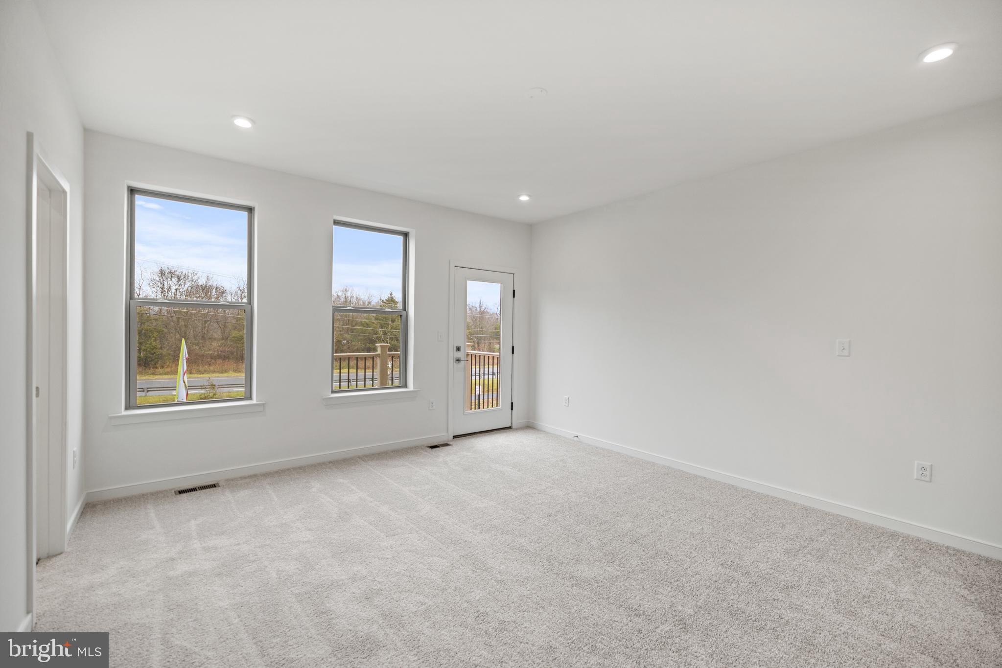 REGAL CHASE - Residential Lease