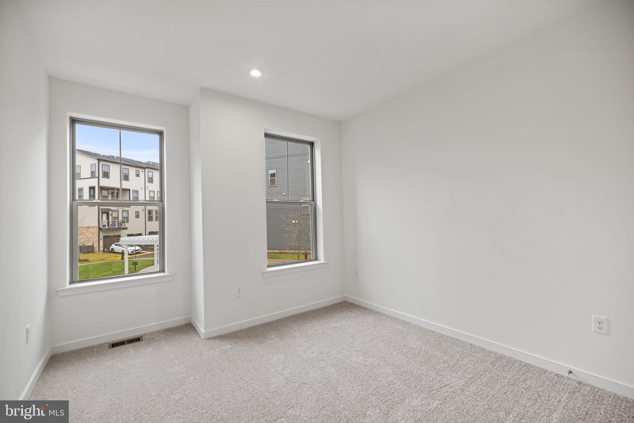 REGAL CHASE - Residential Lease