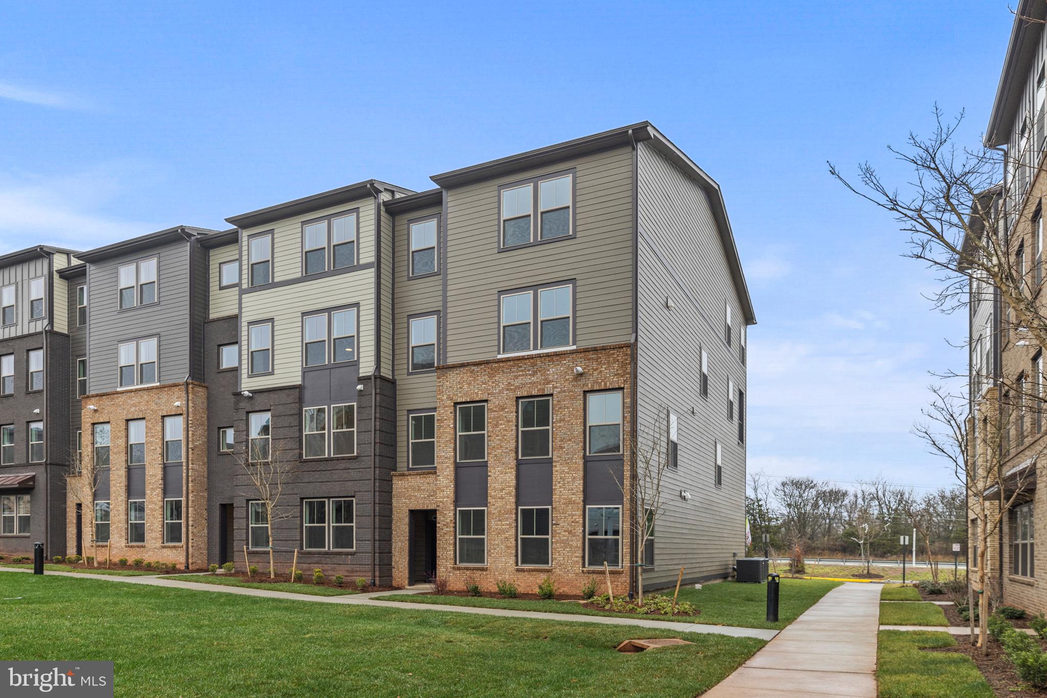 REGAL CHASE - Residential Lease