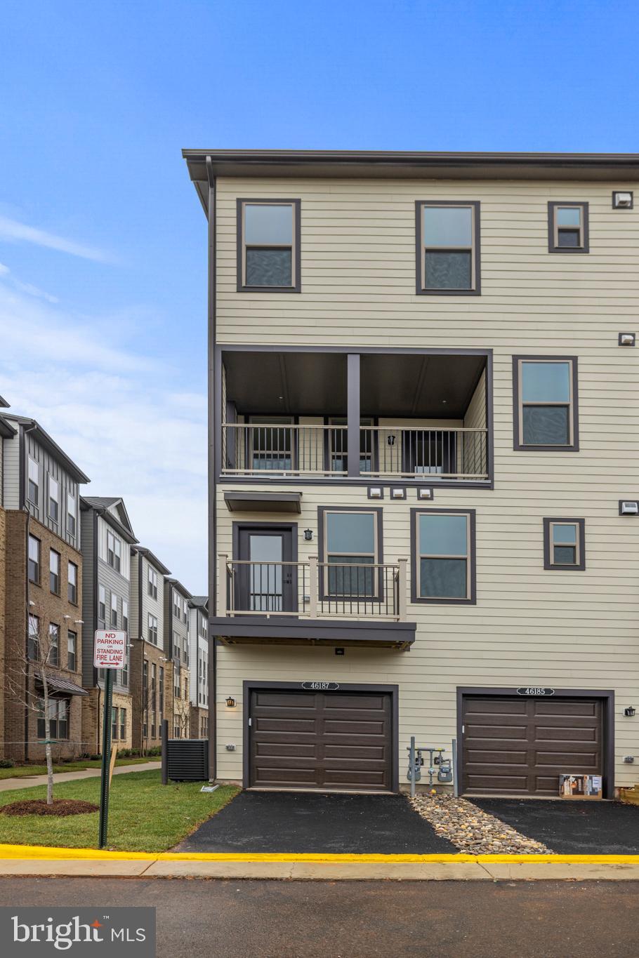 REGAL CHASE - Residential Lease