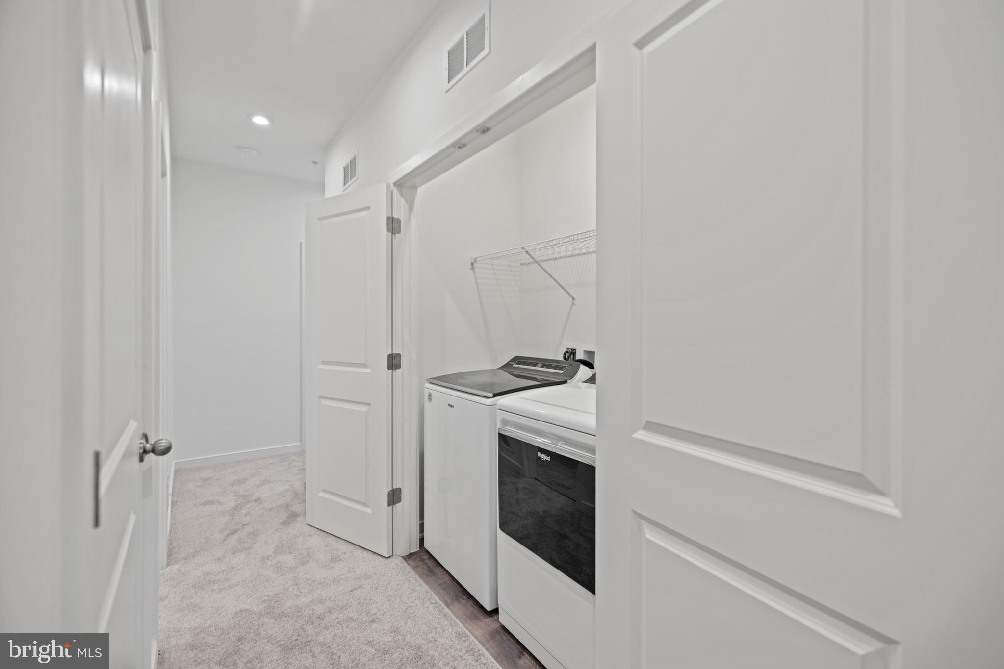 REGAL CHASE - Residential Lease