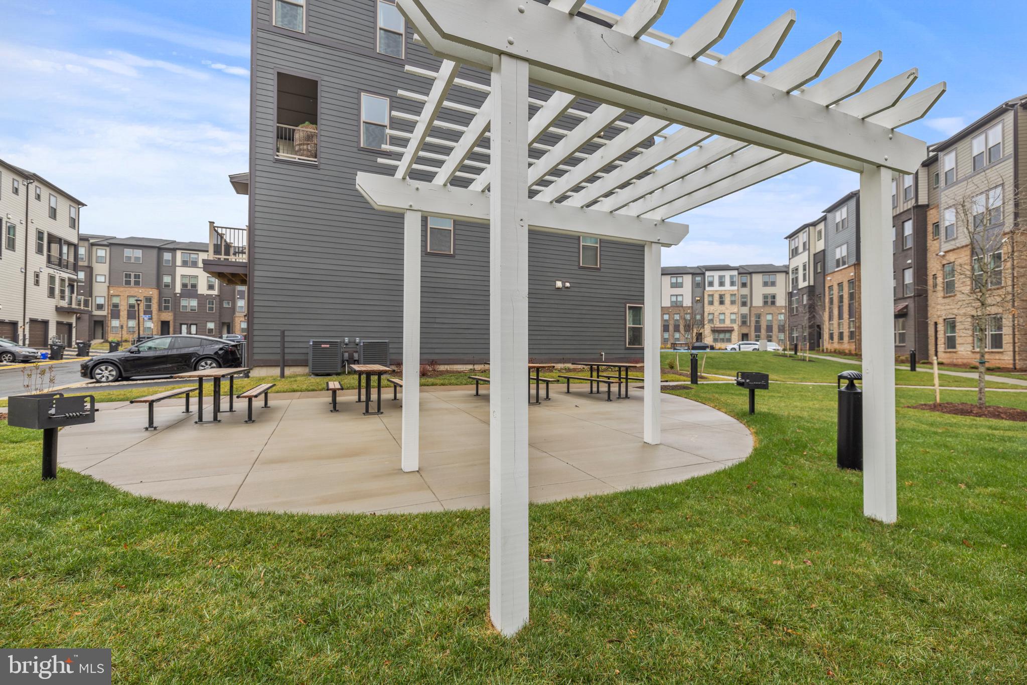 REGAL CHASE - Residential Lease