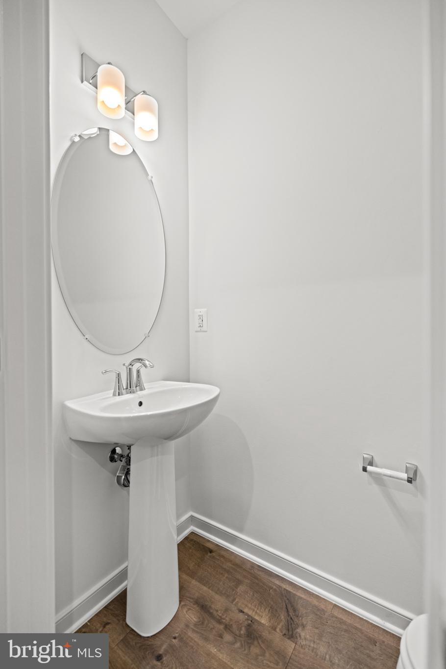 REGAL CHASE - Residential Lease