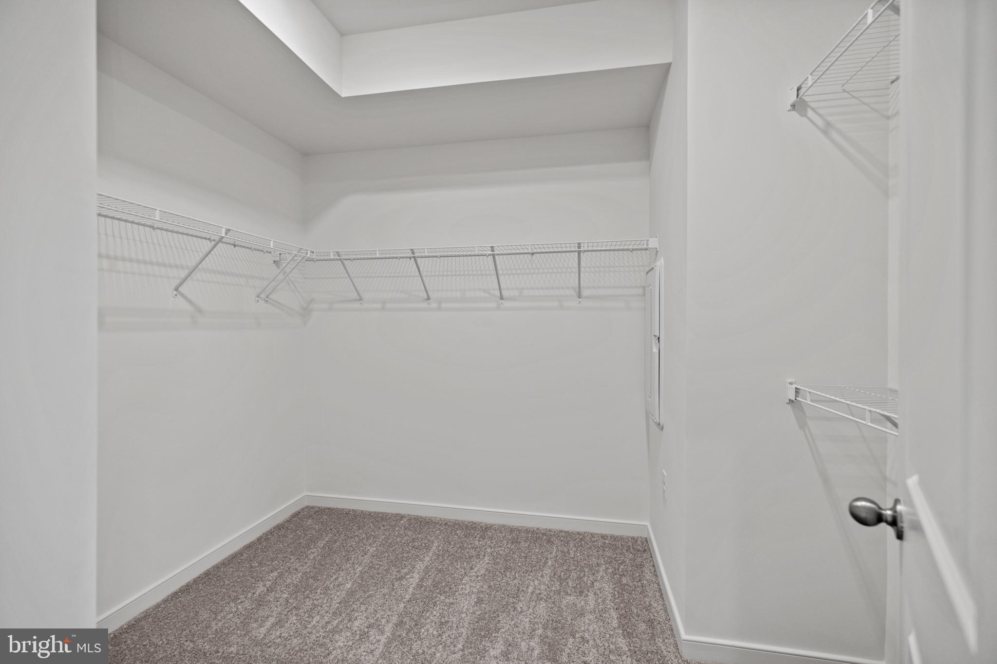 REGAL CHASE - Residential Lease