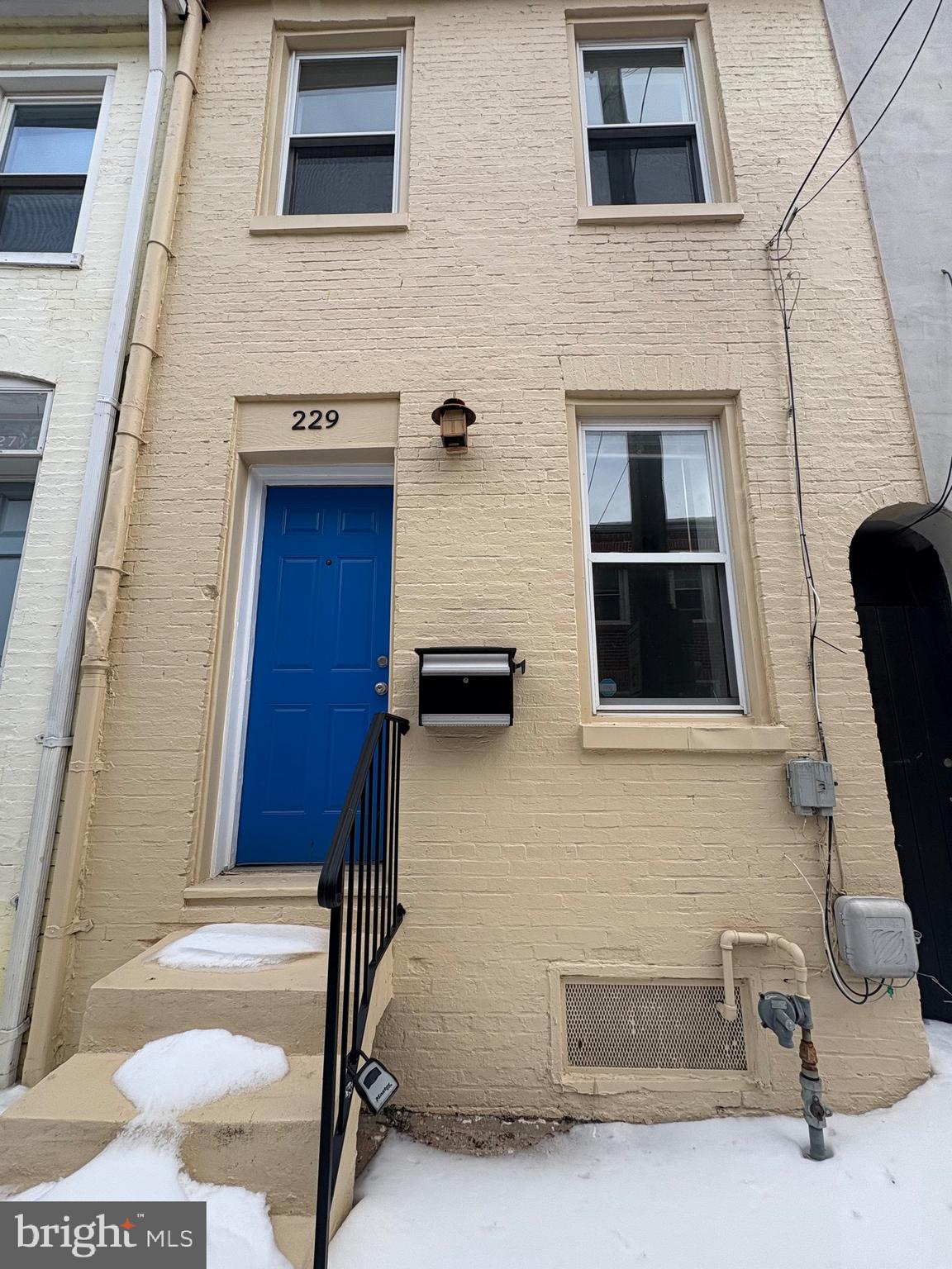 229 S DURHAM STREET S