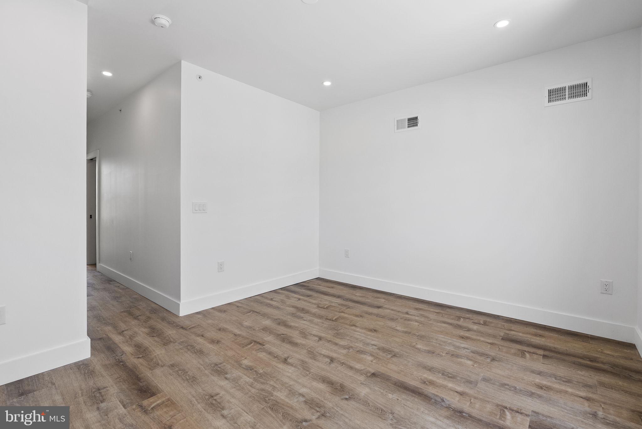 GERMANTOWN - Residential