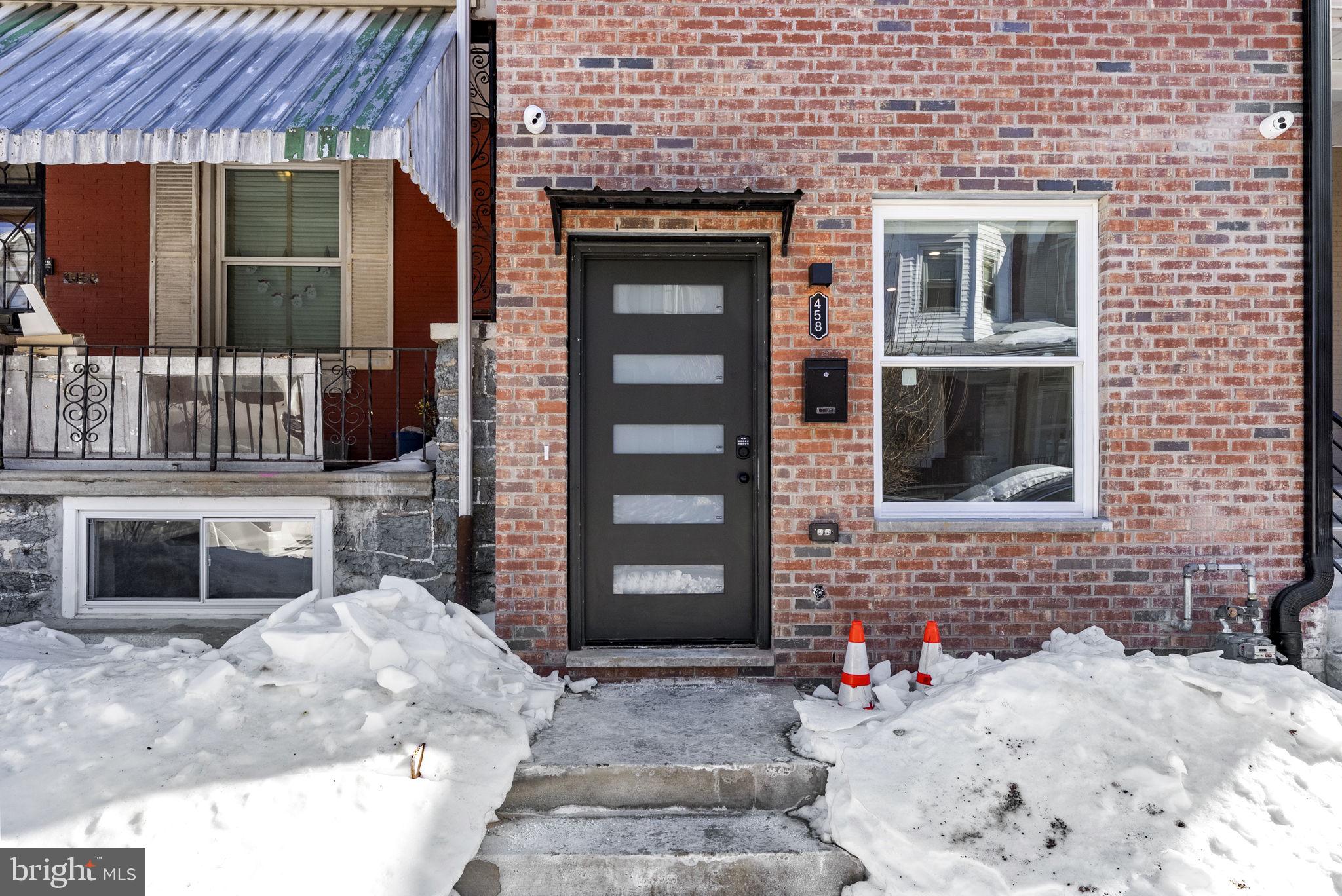 458 W EARLHAM TERRACE