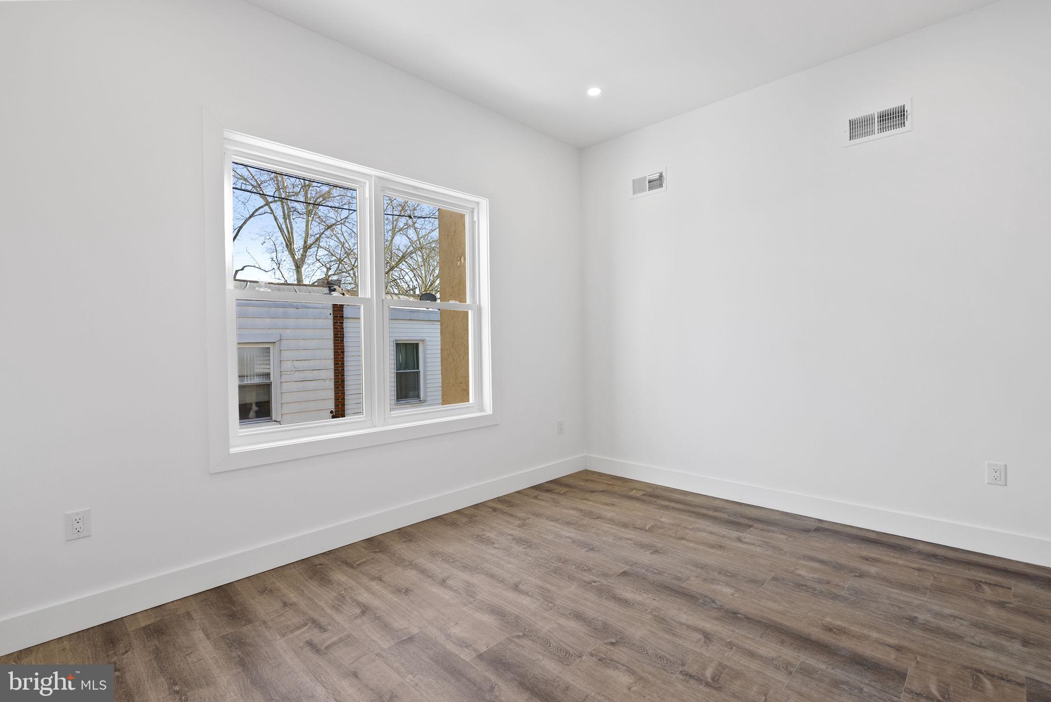 GERMANTOWN - Residential