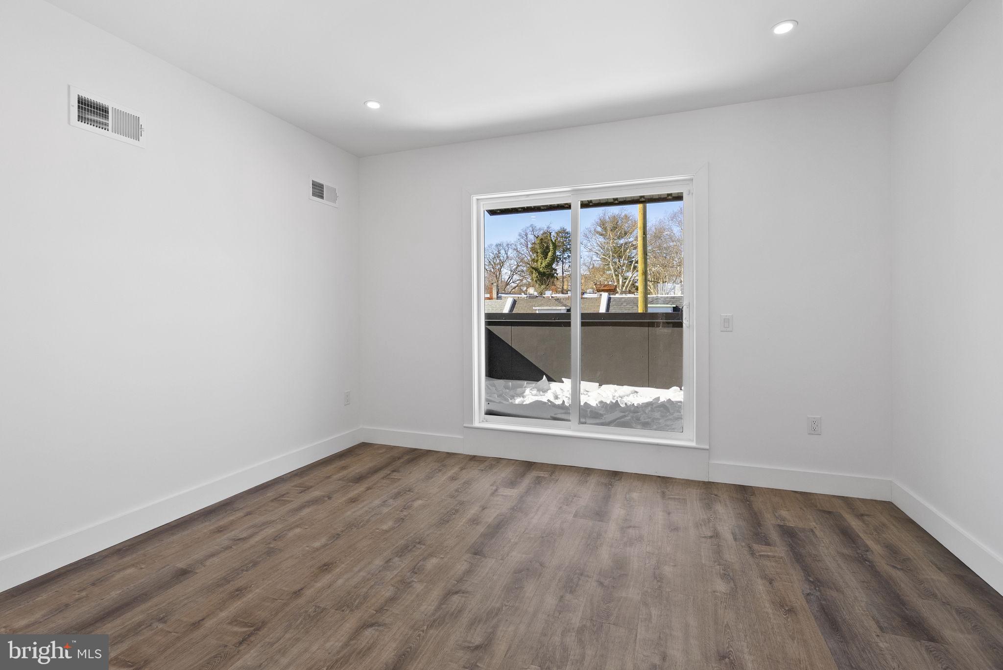 GERMANTOWN - Residential