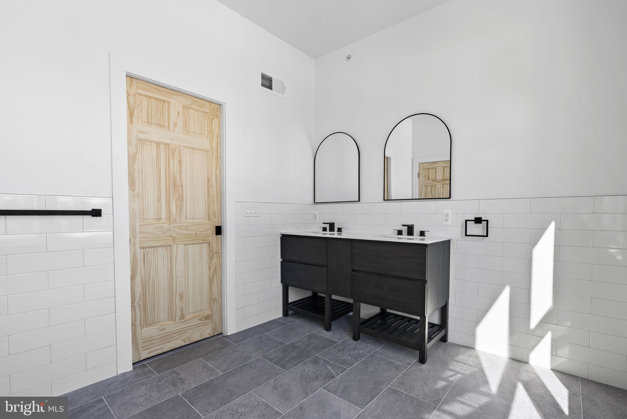 GERMANTOWN - Residential