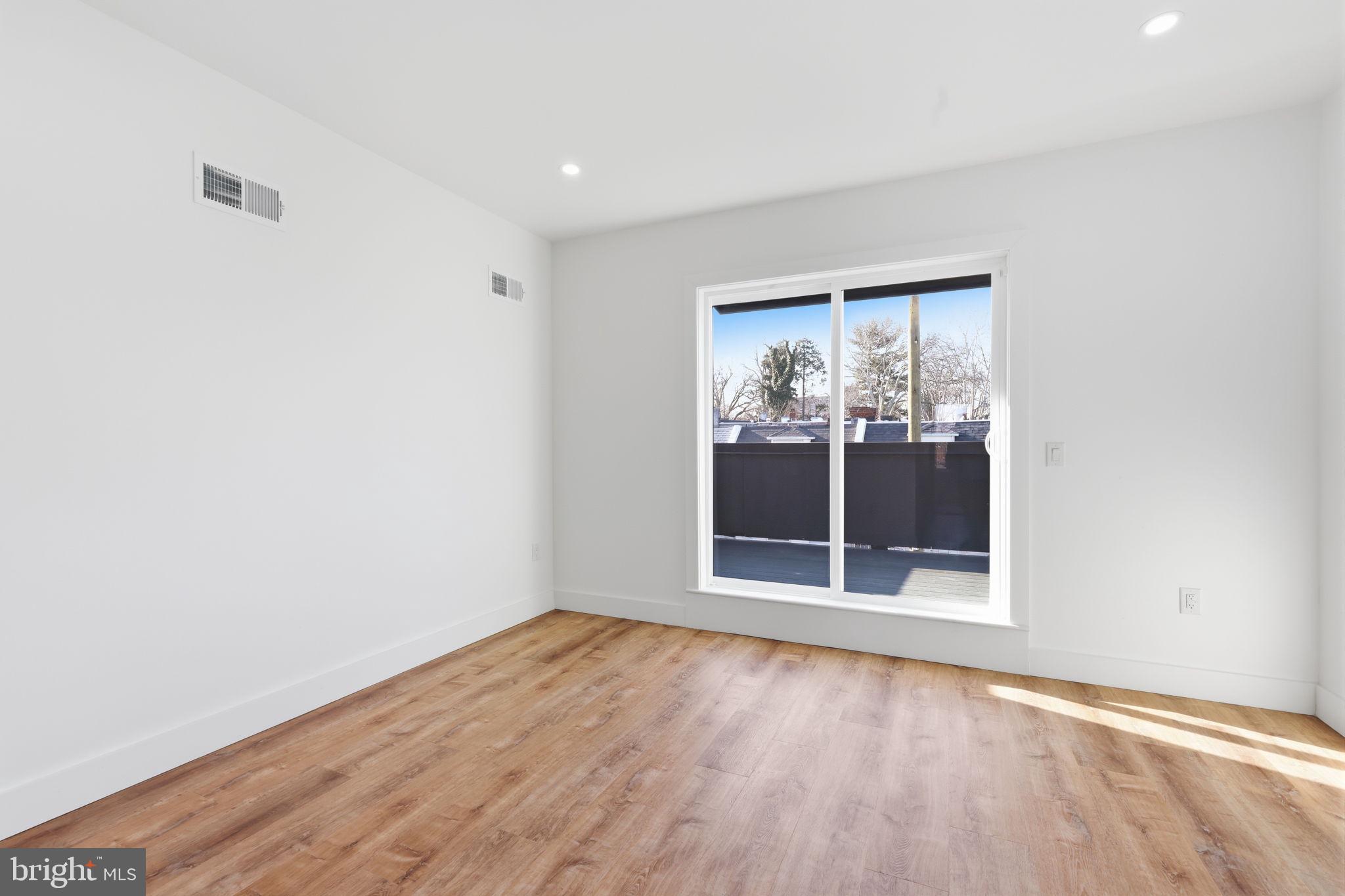 GERMANTOWN - Residential