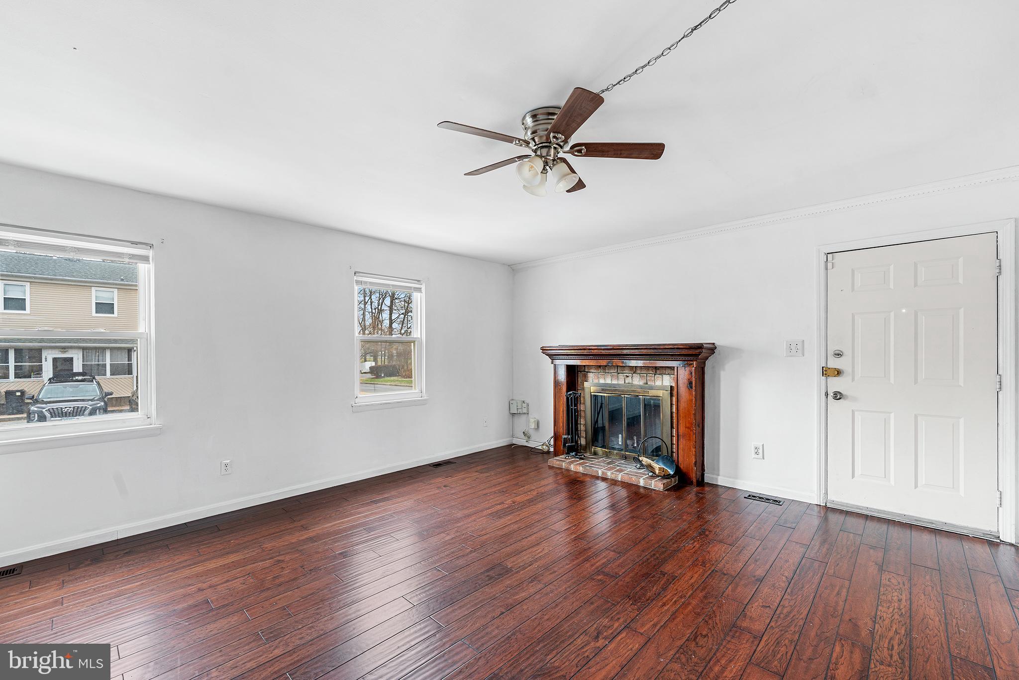 CHESTNUT WOODS - Residential