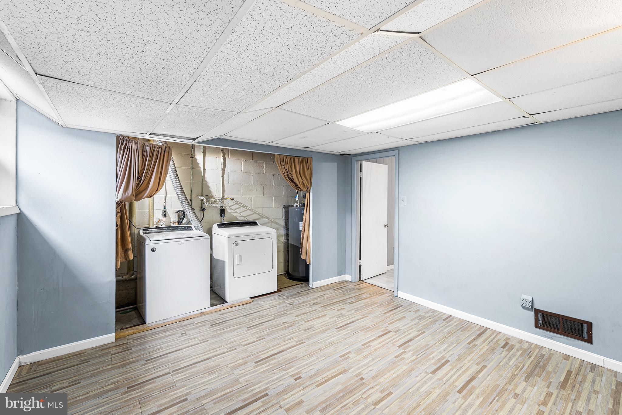 CHESTNUT WOODS - Residential