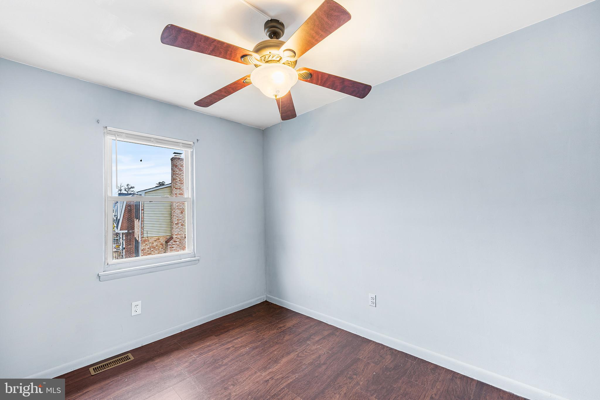 CHESTNUT WOODS - Residential