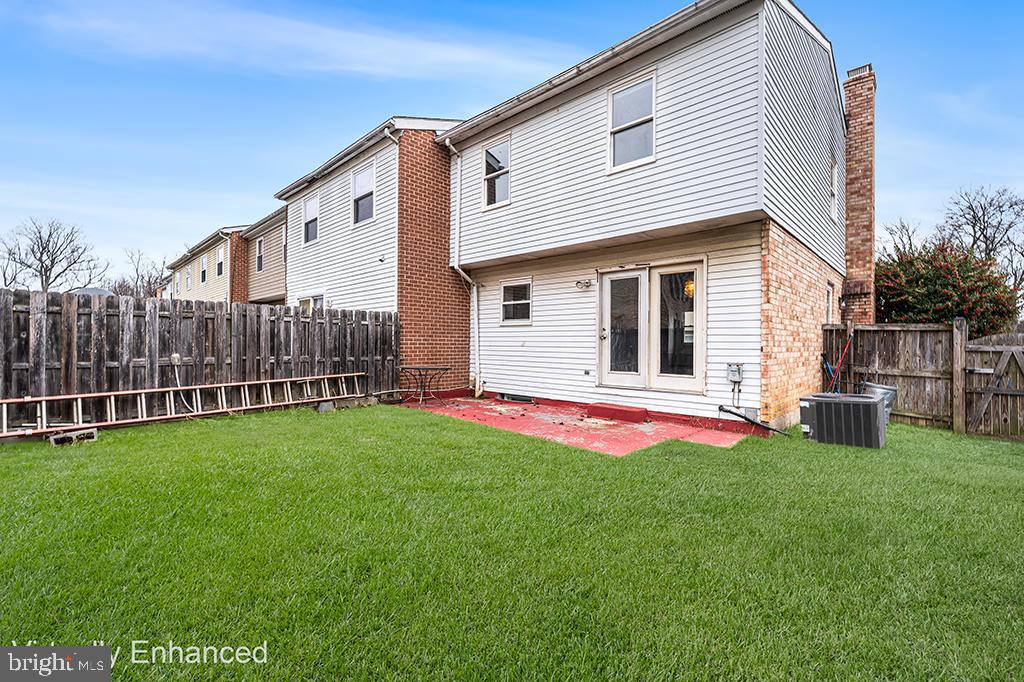 CHESTNUT WOODS - Residential