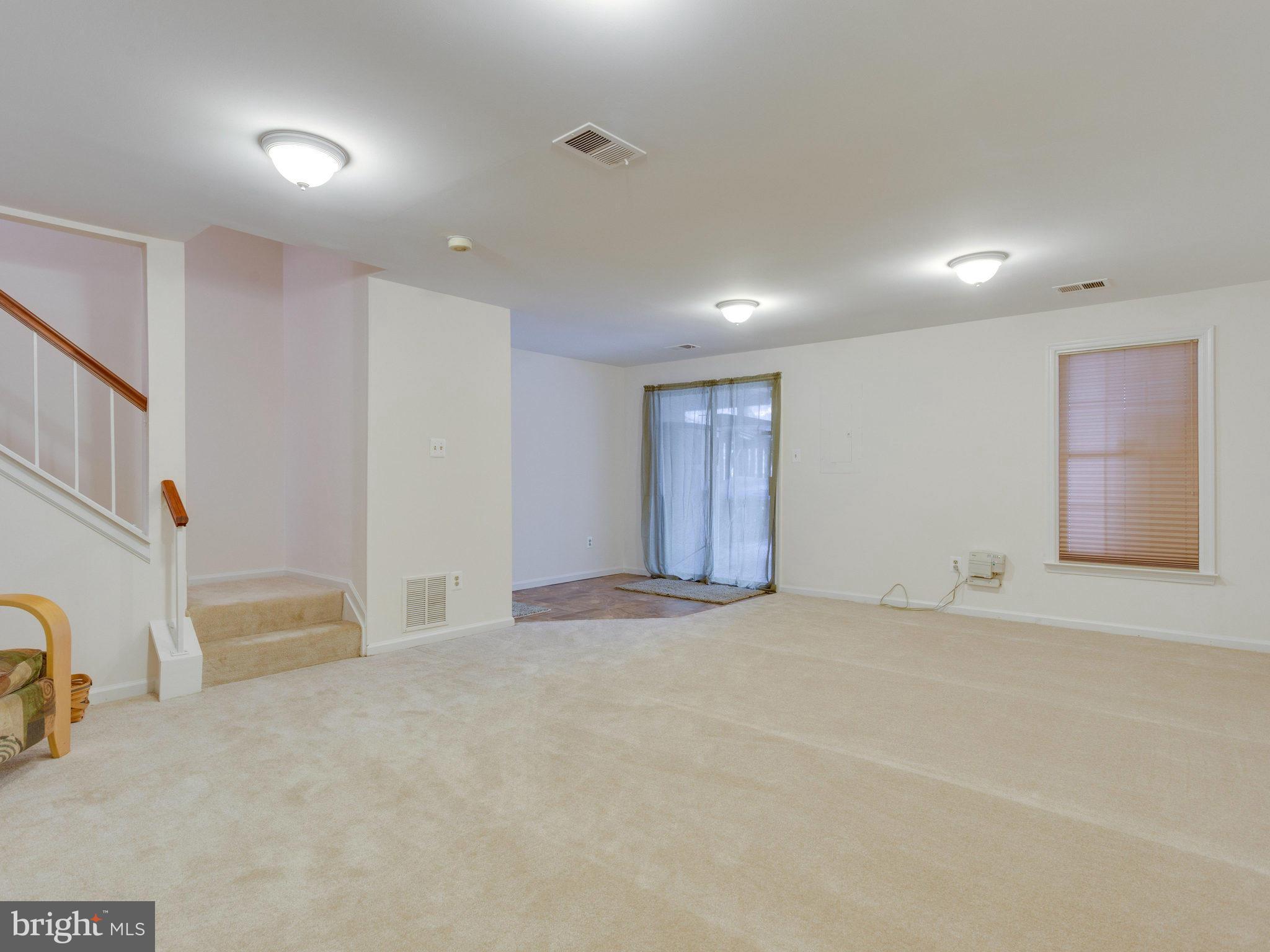 SPRINGFIELD OAKS - Residential