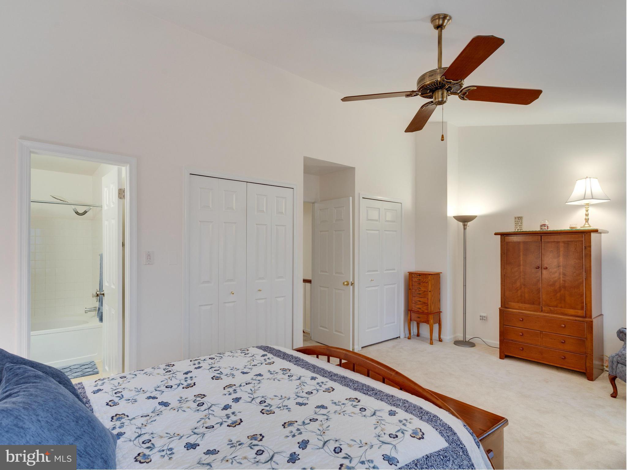 SPRINGFIELD OAKS - Residential