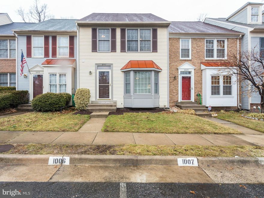 JUST REDUCED - MOTIVATED SELLER.....LOVELY 3BR, 2 1/2 BA , VERY SPACIOUS HOME, IMMACULATE,  FINISHED  WALK OUT BASEMENT, FENCED YARD,LARGE BRIGHT EAT IN KITCHEN W/ BIG DECK, BACKS TO WOODS, BUT ALOT OF NATURAL SUNLIGHTALL KITCHEN APPS, ROOF & HVAC 5 YRS OLD. NEW PAINT AND NEW CARPET THRU OUT. NEW BAY WINDOW, 2 RESERVED PARK SPACES IN FRONT OF HOME