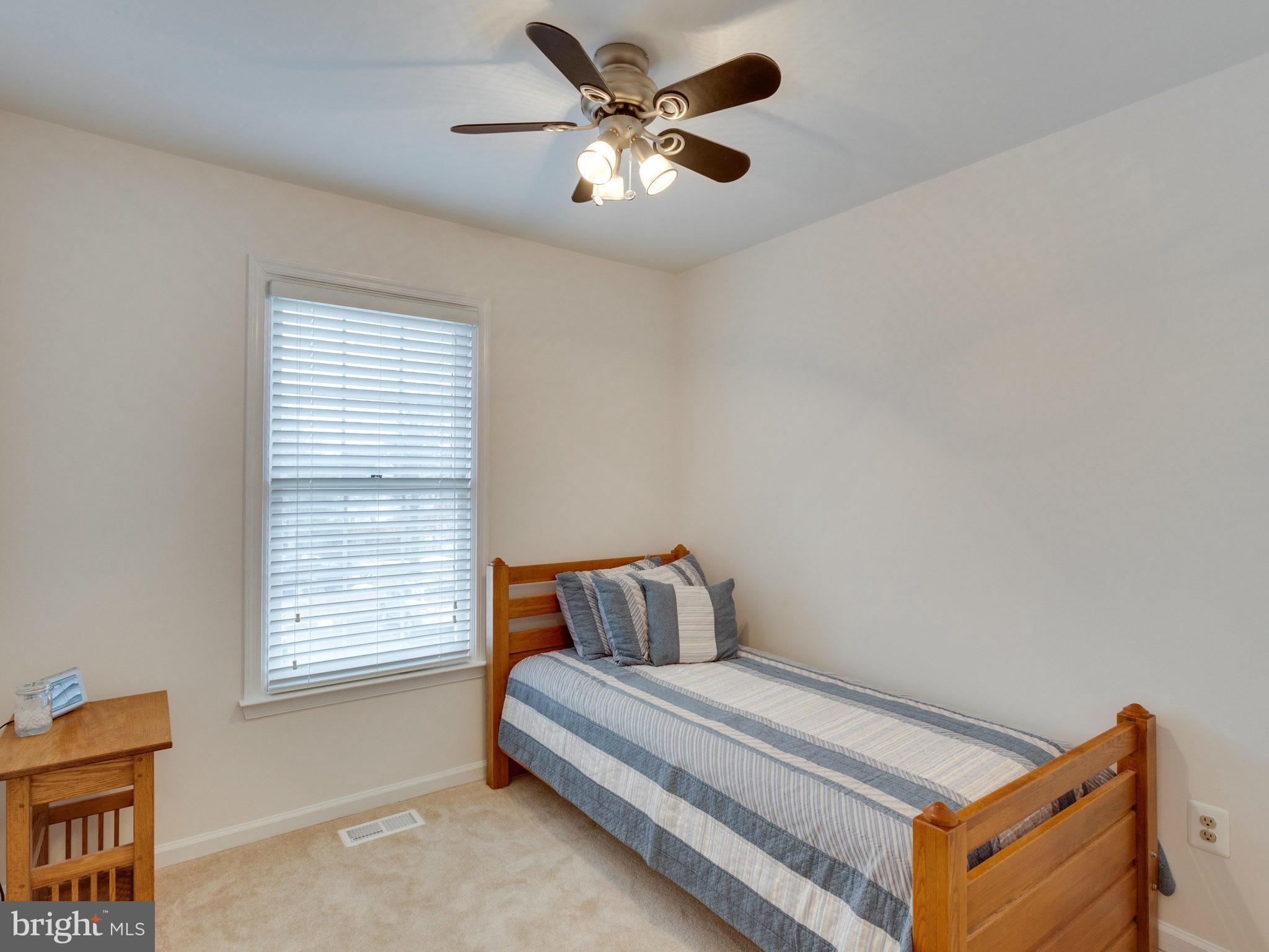 SPRINGFIELD OAKS - Residential