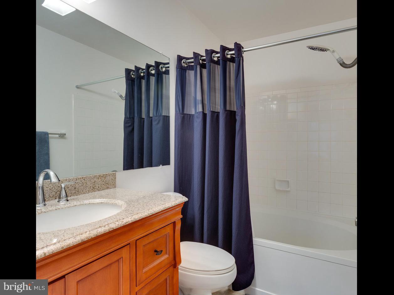 SPRINGFIELD OAKS - Residential