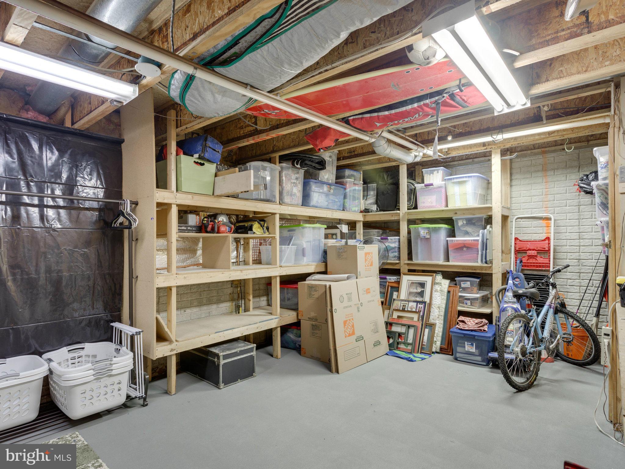 SPRINGFIELD OAKS - Residential