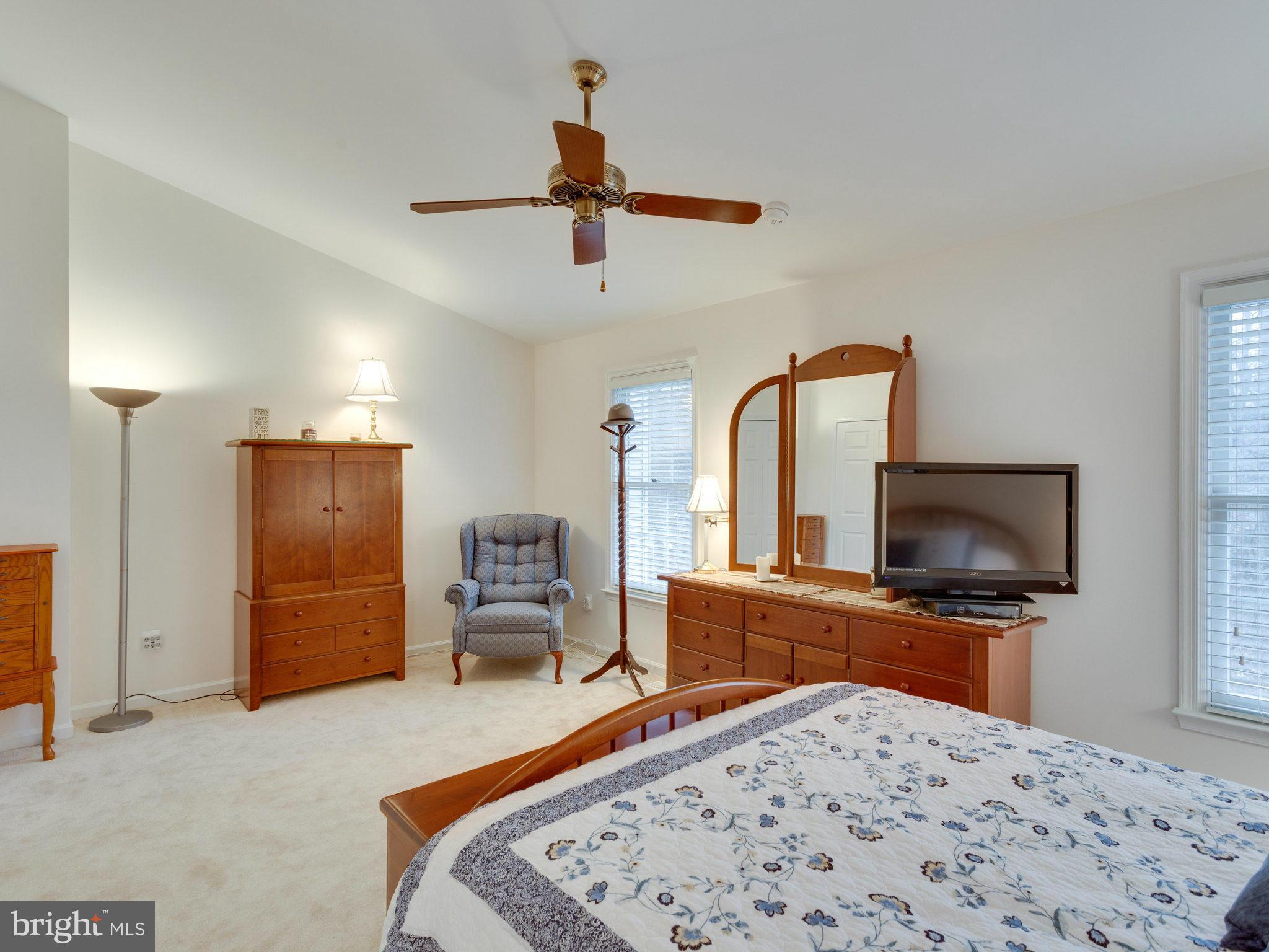 SPRINGFIELD OAKS - Residential