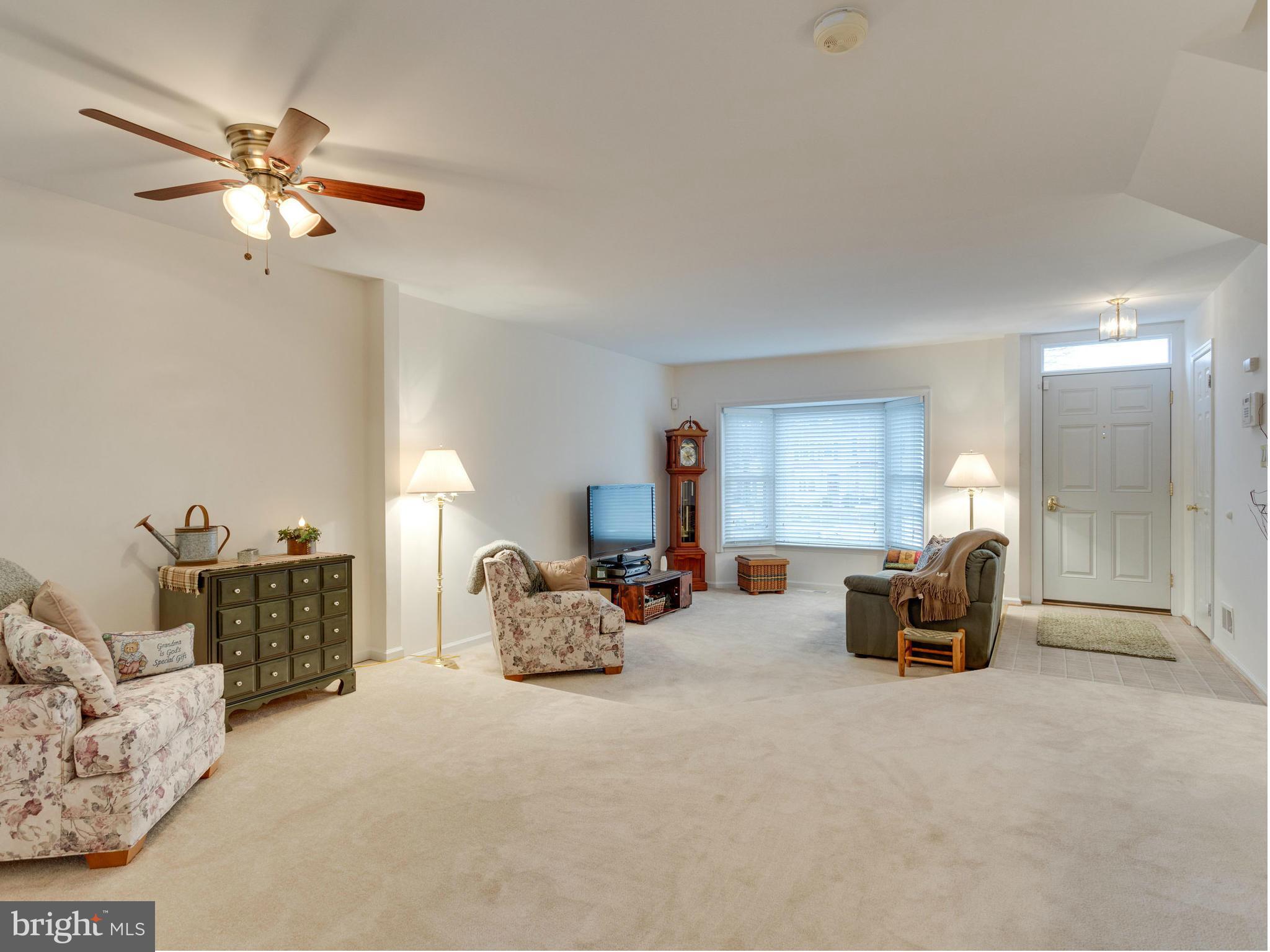 SPRINGFIELD OAKS - Residential