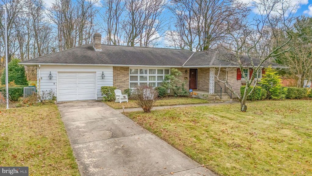 Photo of 2 Cedar Lane, PEMBERTON, NJ 08068 (MLS # NJBL2101710)