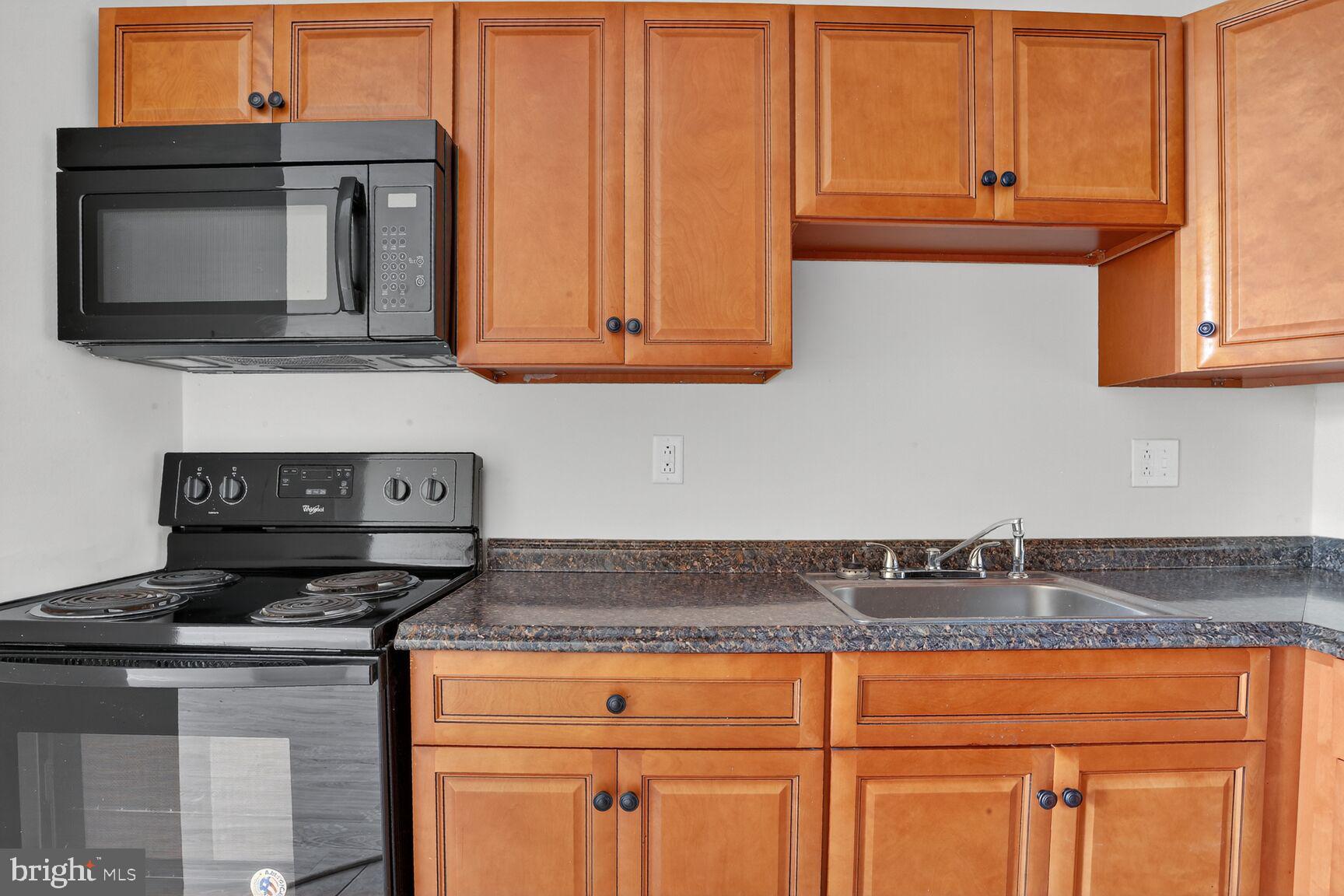 BARCLAY - GREENMOUNT - Residential Lease