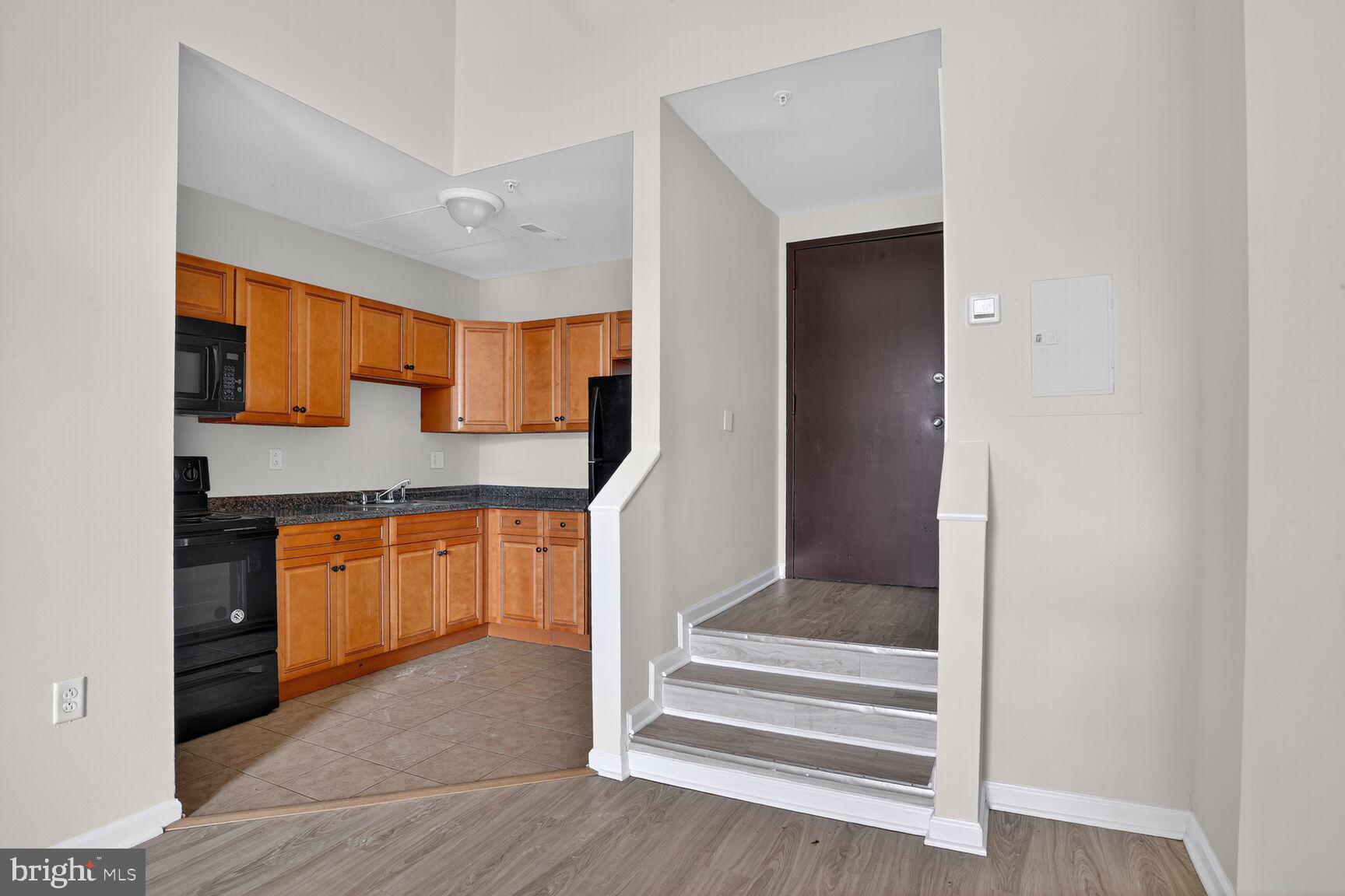 BARCLAY - GREENMOUNT - Residential Lease