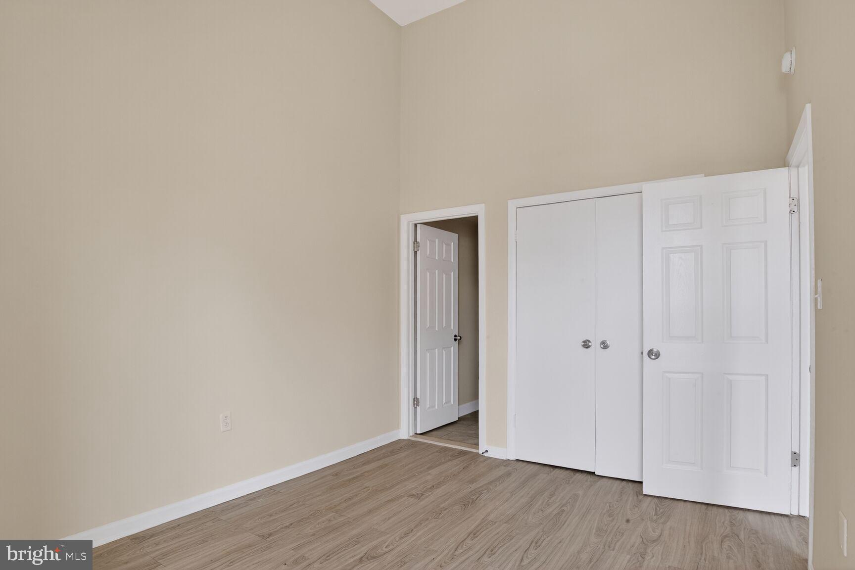 BARCLAY - GREENMOUNT - Residential Lease