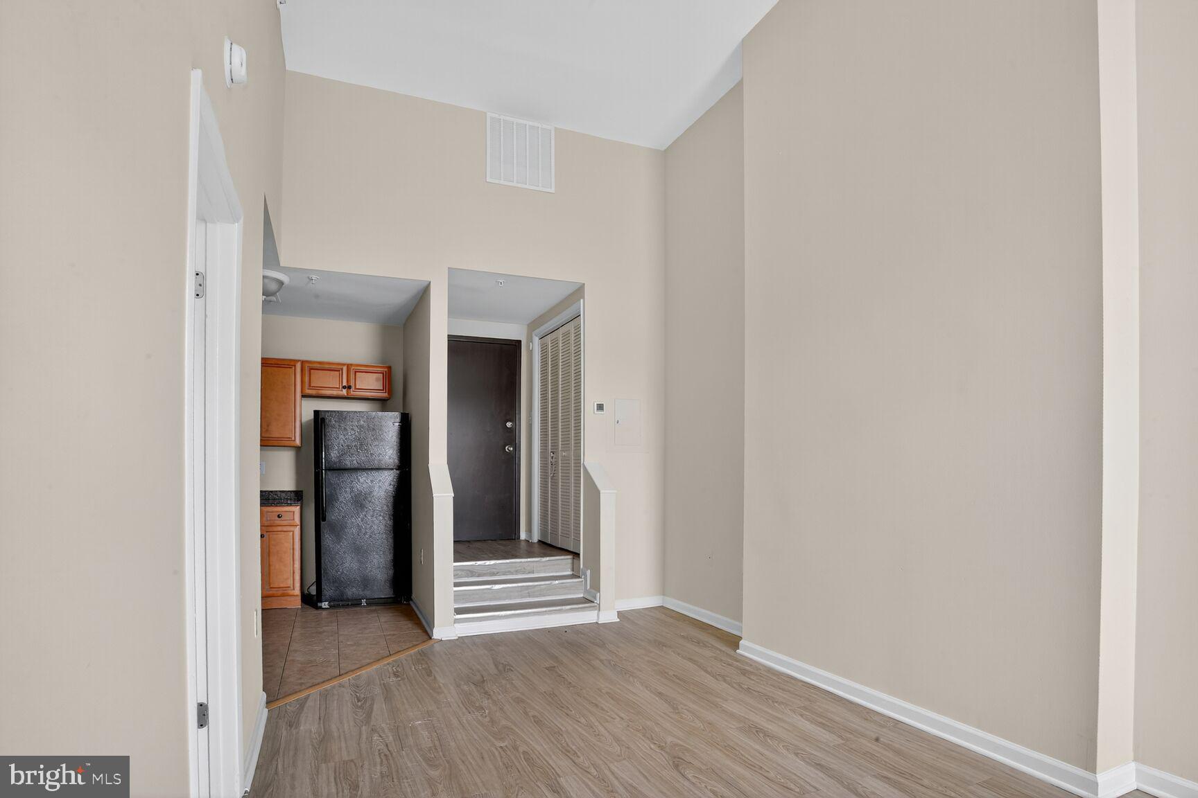 BARCLAY - GREENMOUNT - Residential Lease