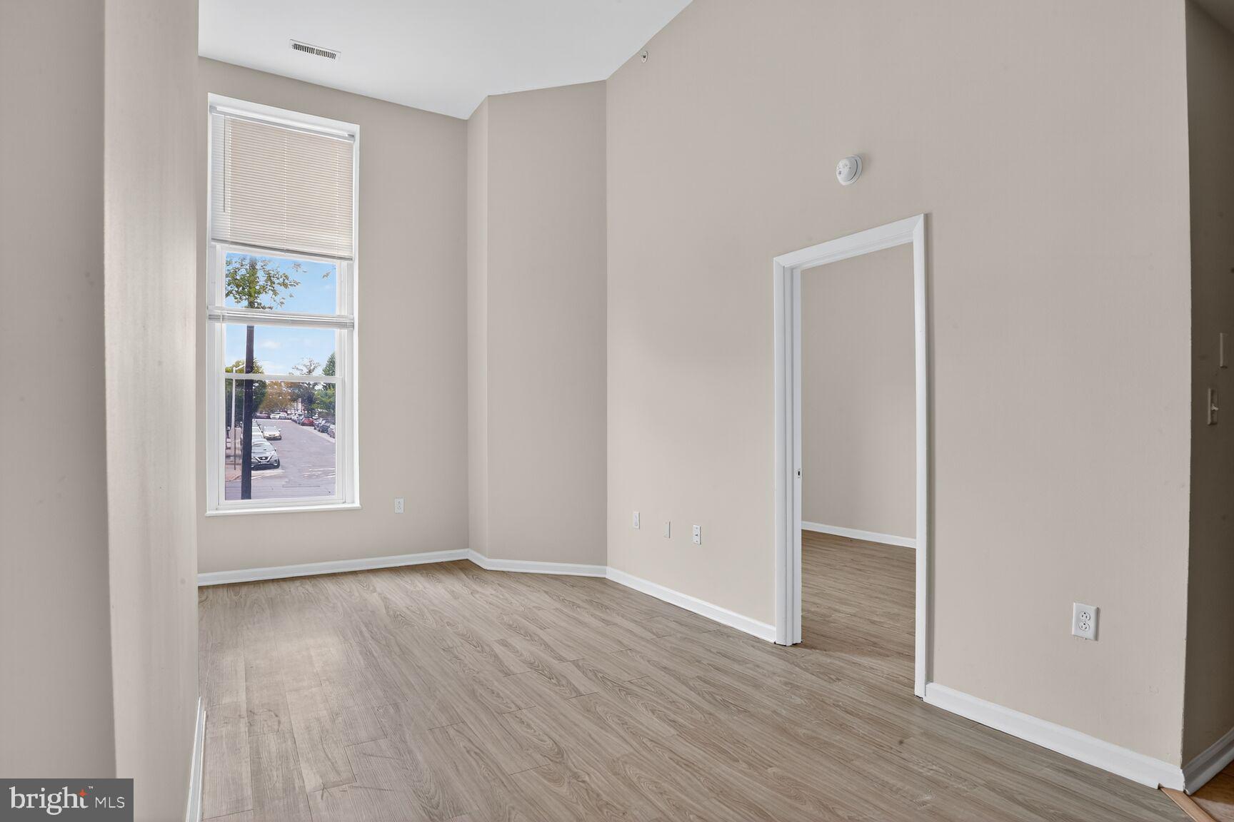 BARCLAY - GREENMOUNT - Residential Lease
